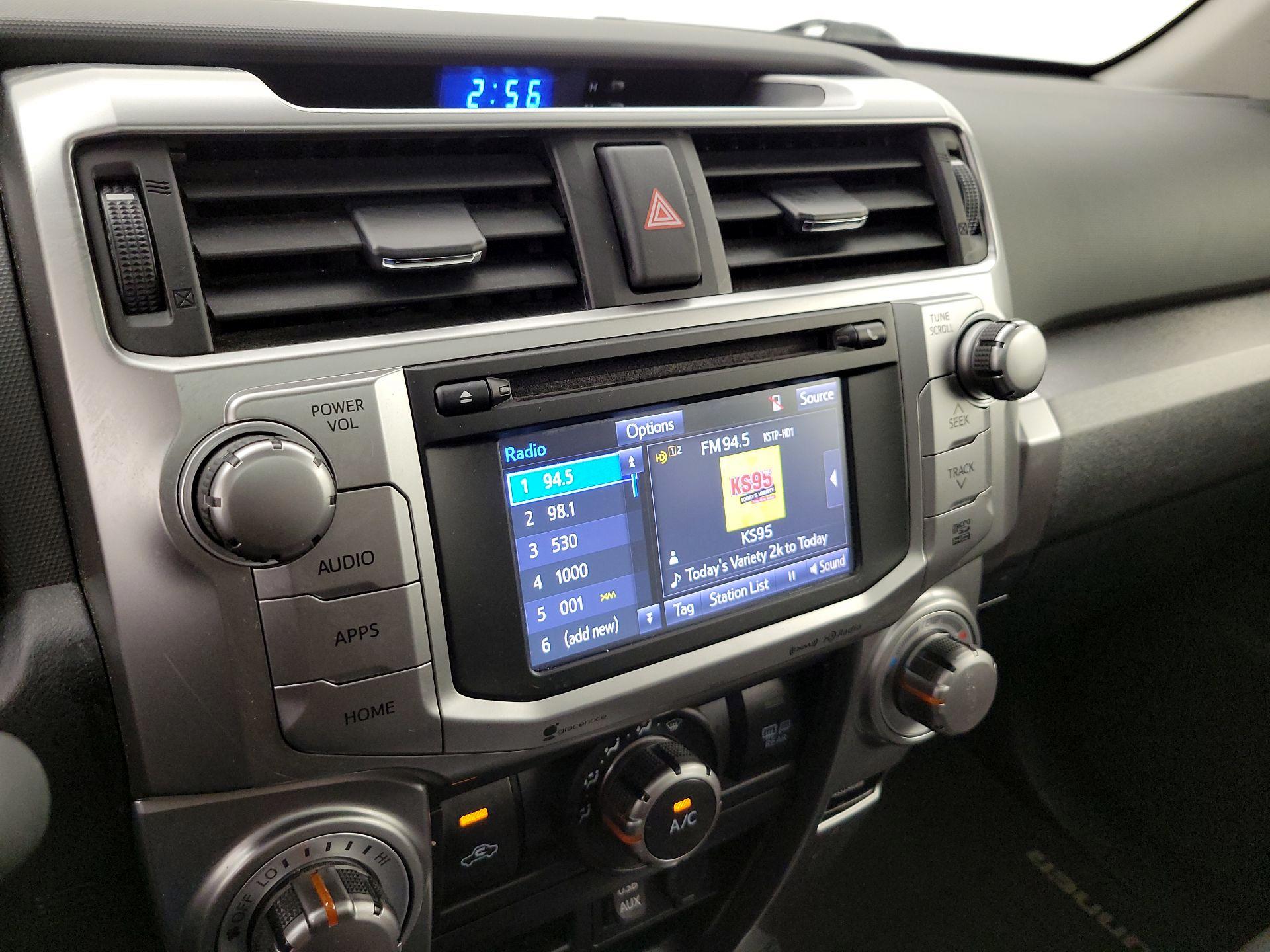 Thumbnail: 2016 Toyota 4Runner - 16