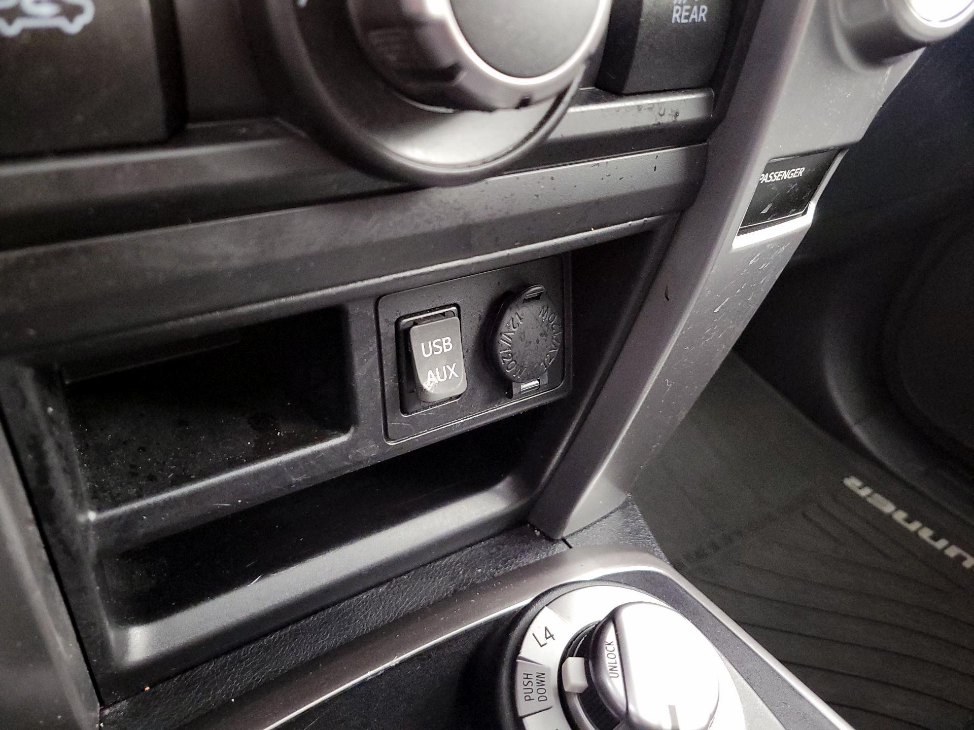 Thumbnail: 2016 Toyota 4Runner - 19