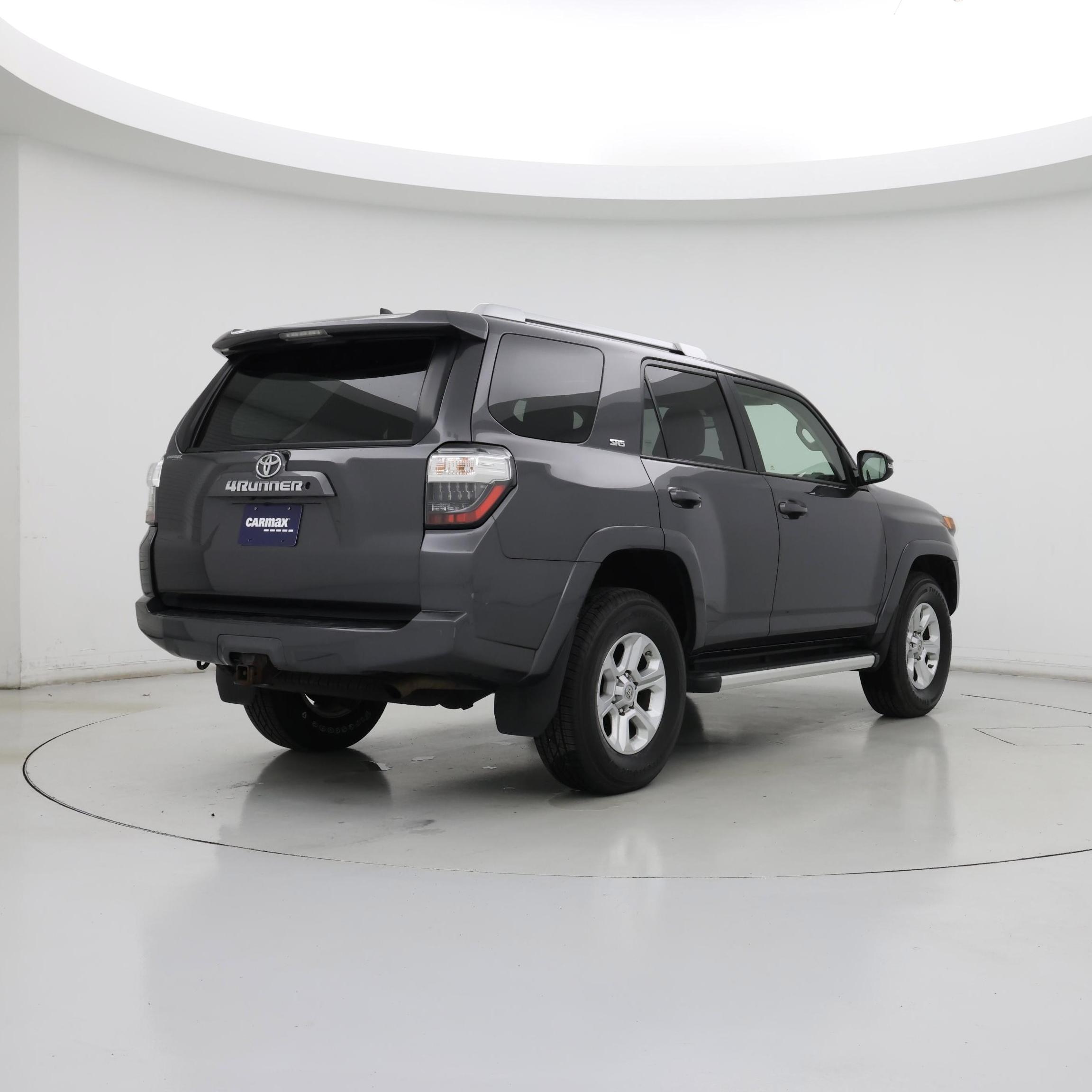 Thumbnail: 2016 Toyota 4Runner - 8