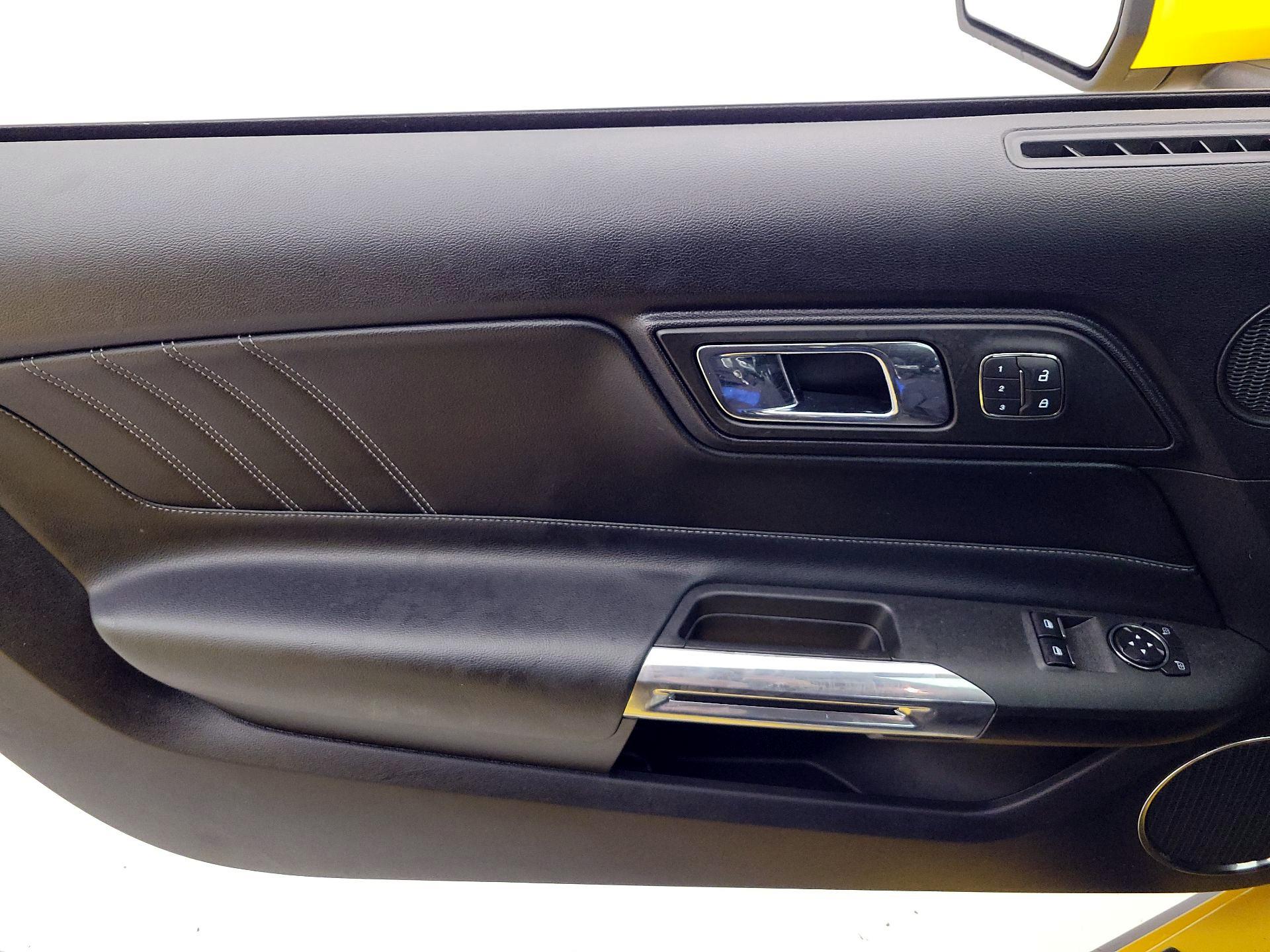 Thumbnail: 2016 Ford Mustang - 12
