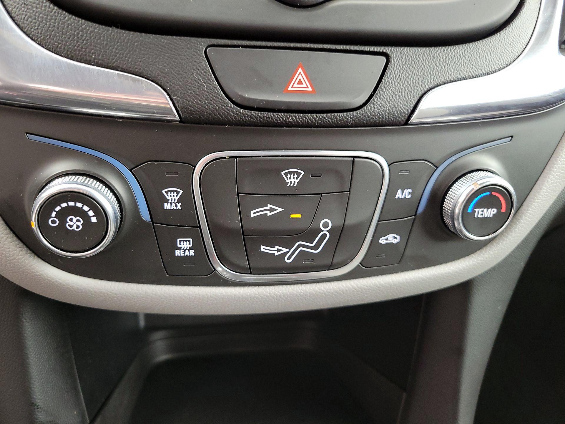 Thumbnail: 2020 Chevrolet Equinox - 16