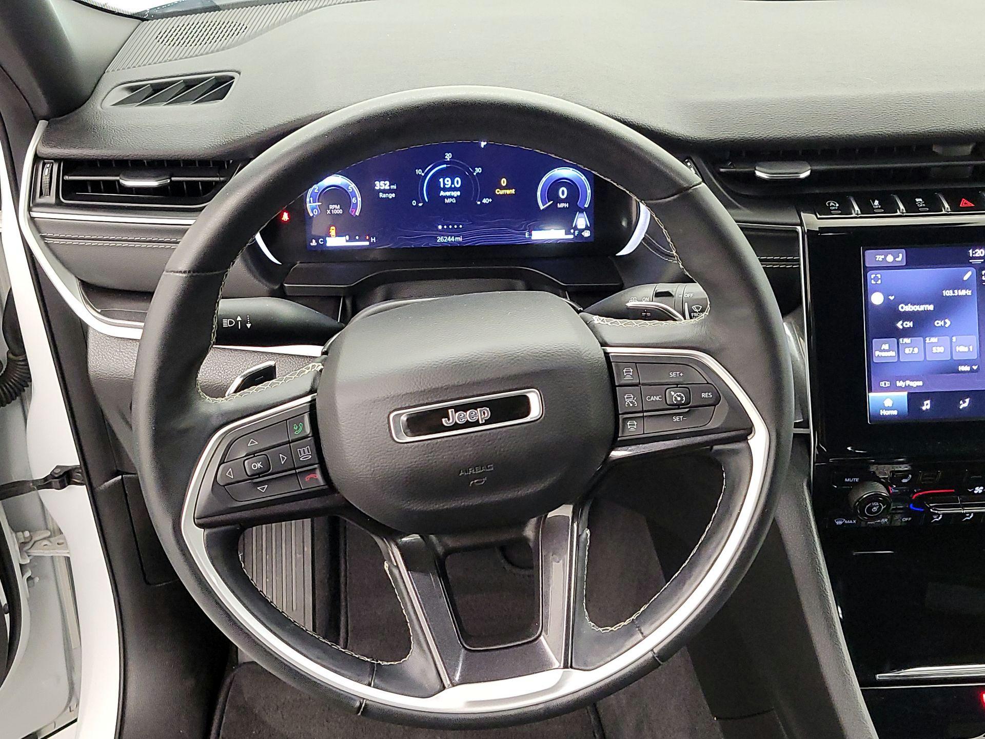 Thumbnail: 2022 Jeep Grand Cherokee - 10