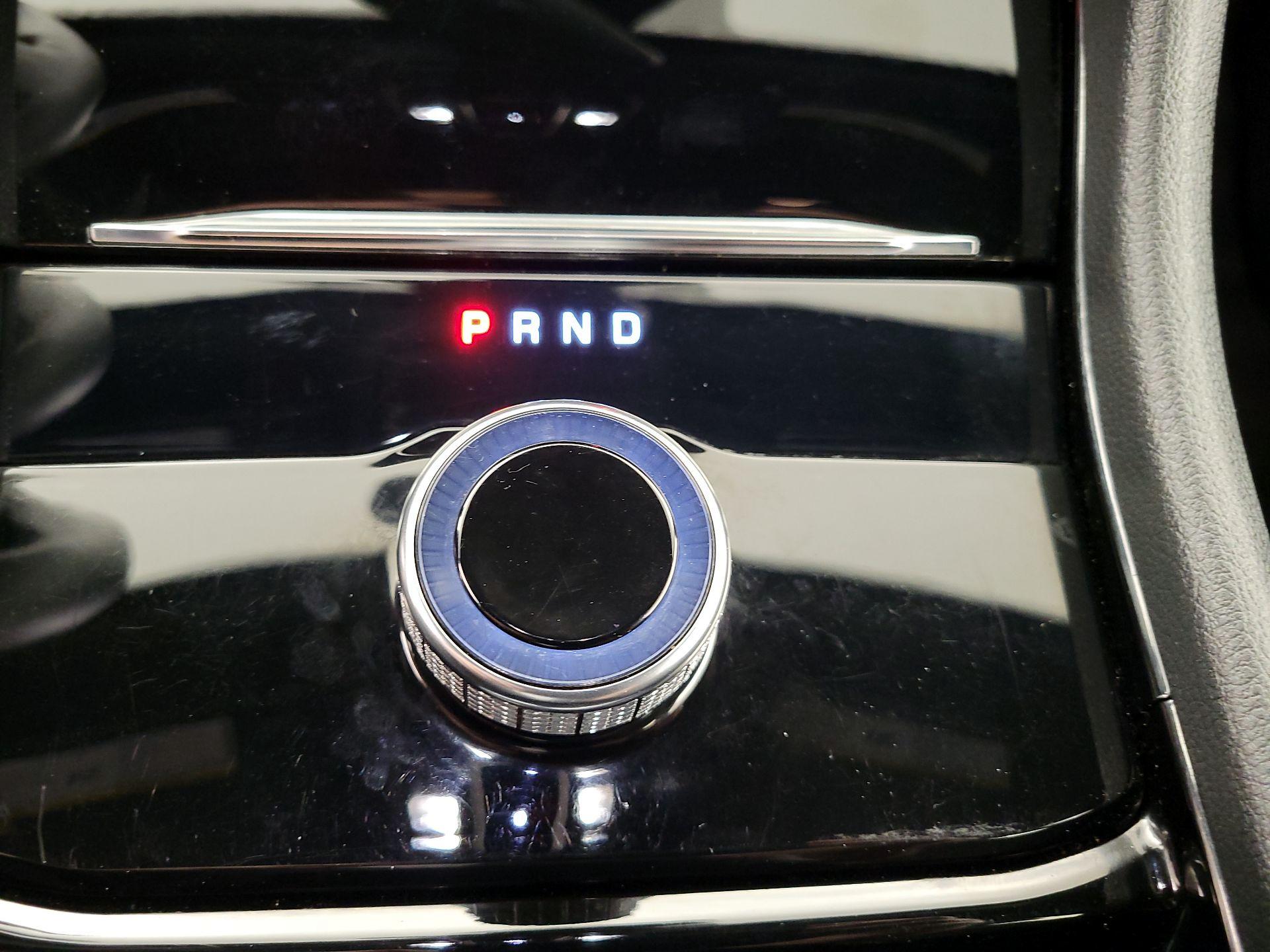 Thumbnail: 2022 Jeep Grand Cherokee - 17