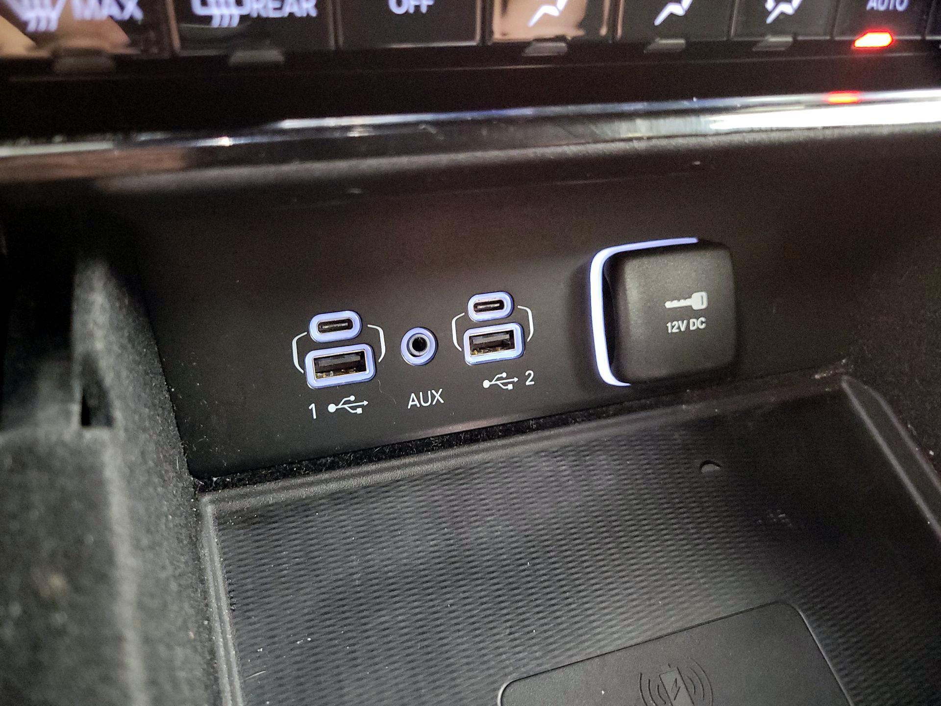 Thumbnail: 2022 Jeep Grand Cherokee - 18