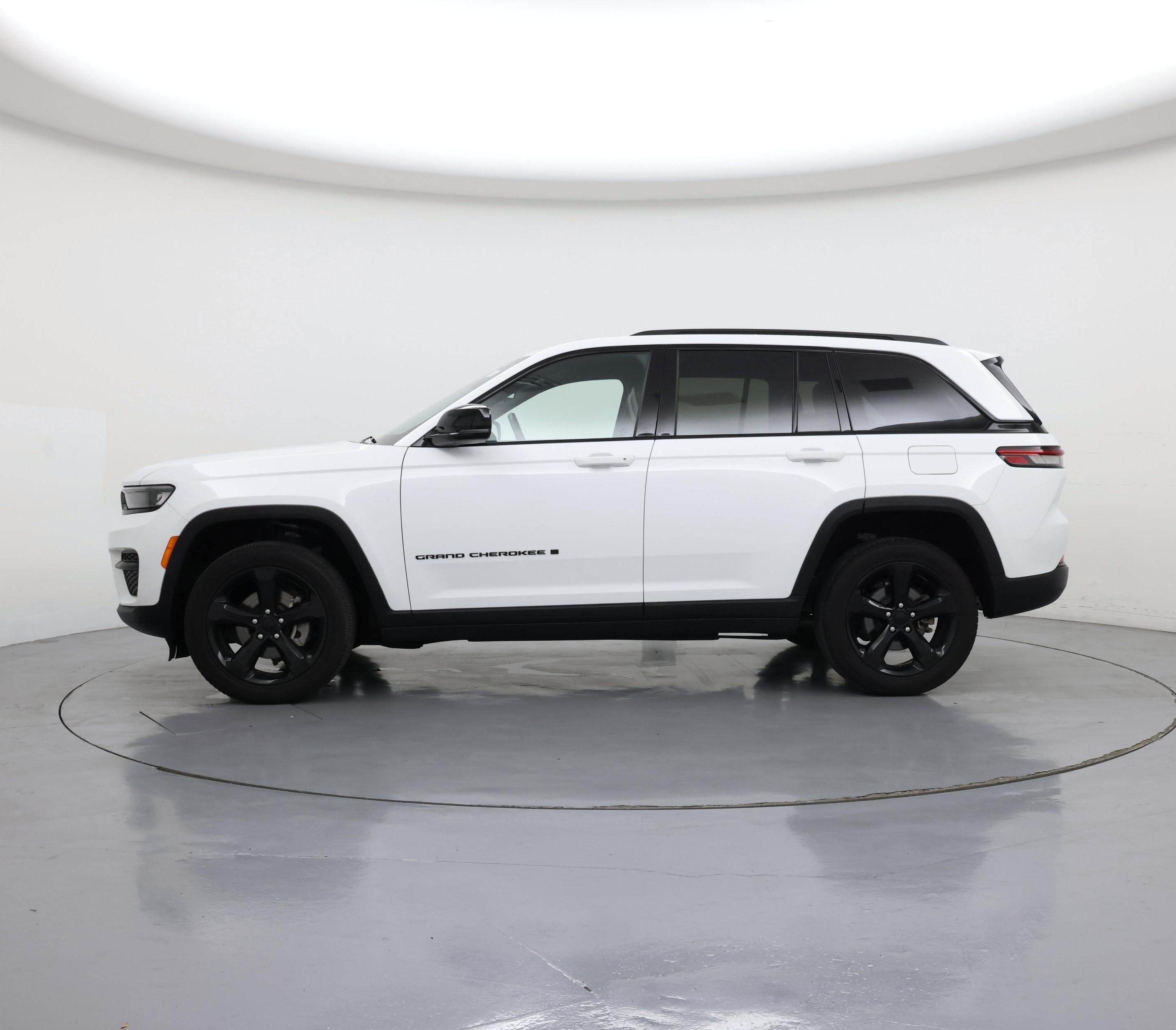 Thumbnail: 2022 Jeep Grand Cherokee - 3