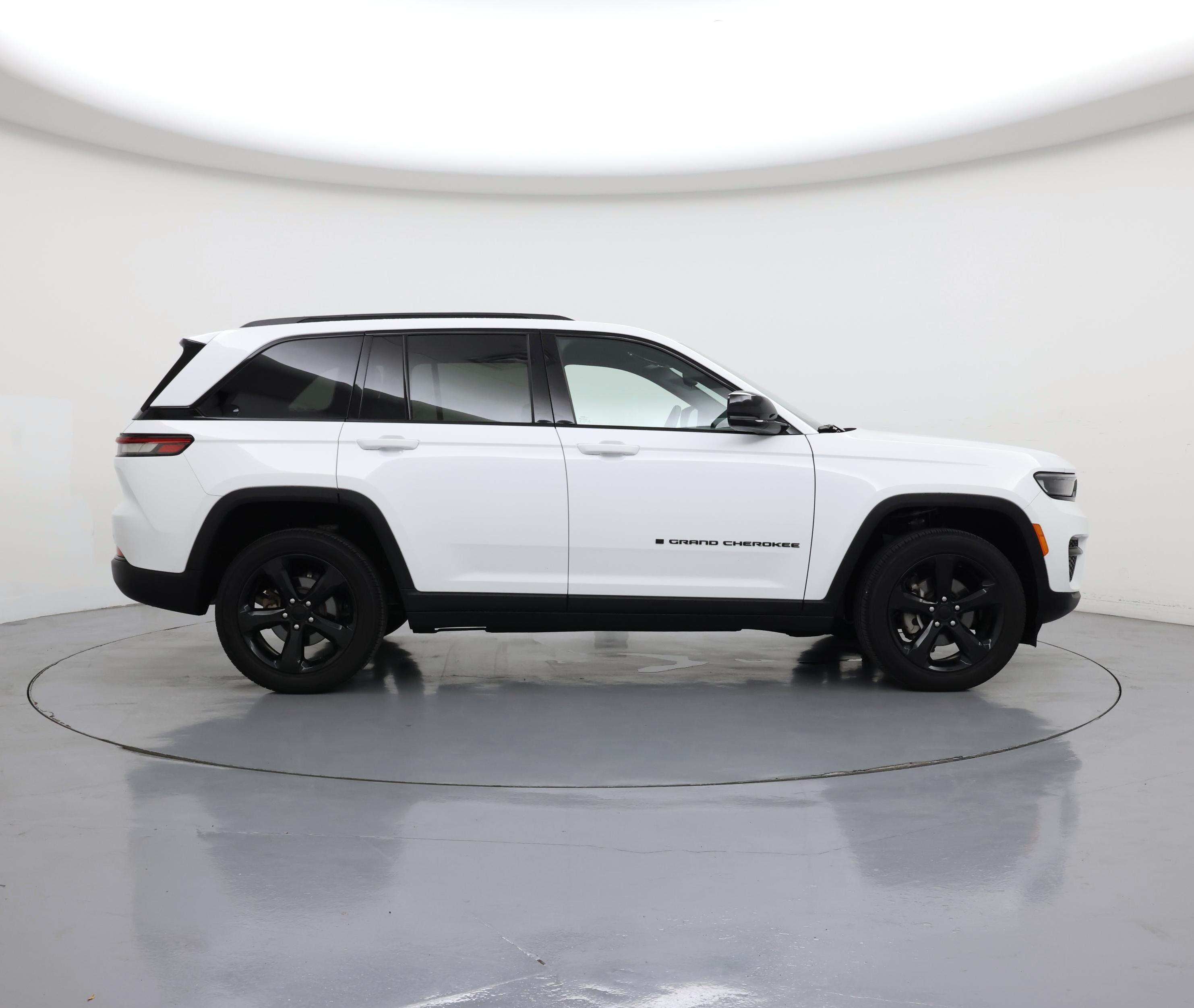 Thumbnail: 2022 Jeep Grand Cherokee - 7