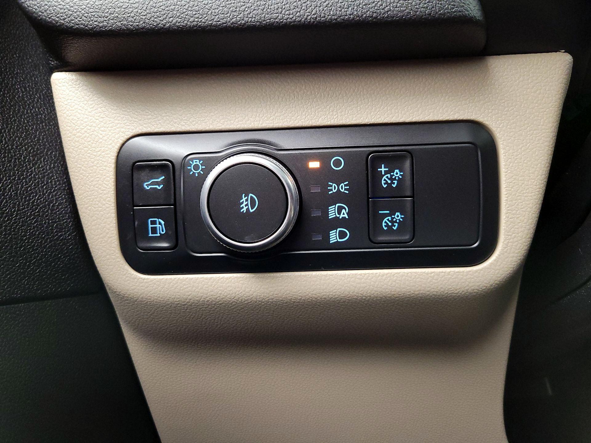 Thumbnail: 2022 Ford Escape - 13