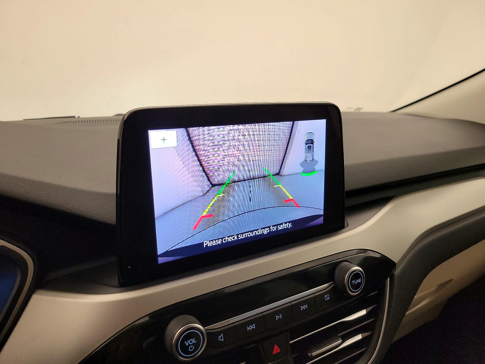 Thumbnail: 2022 Ford Escape - 15