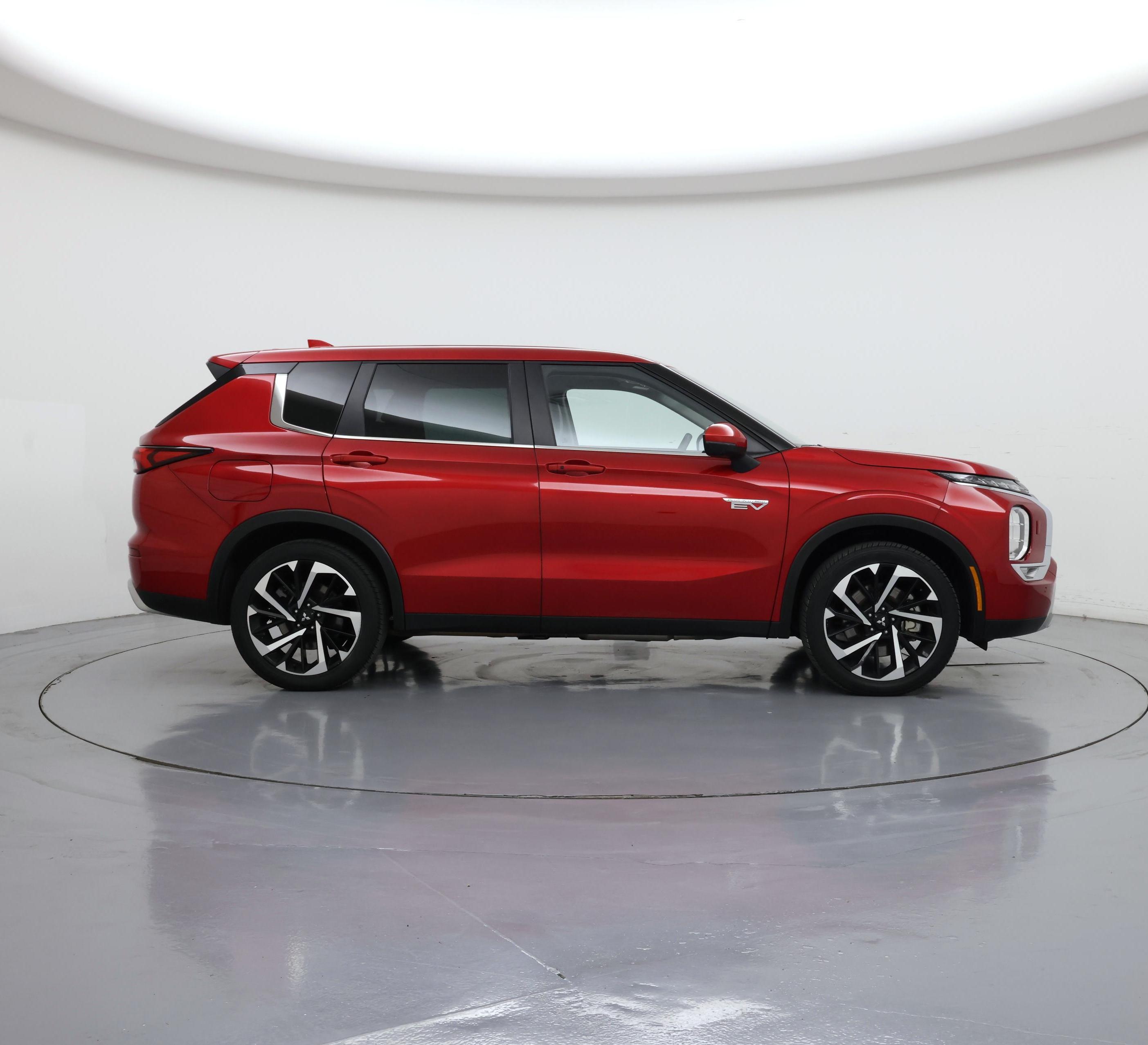 Thumbnail: 2023 Mitsubishi Outlander - 7
