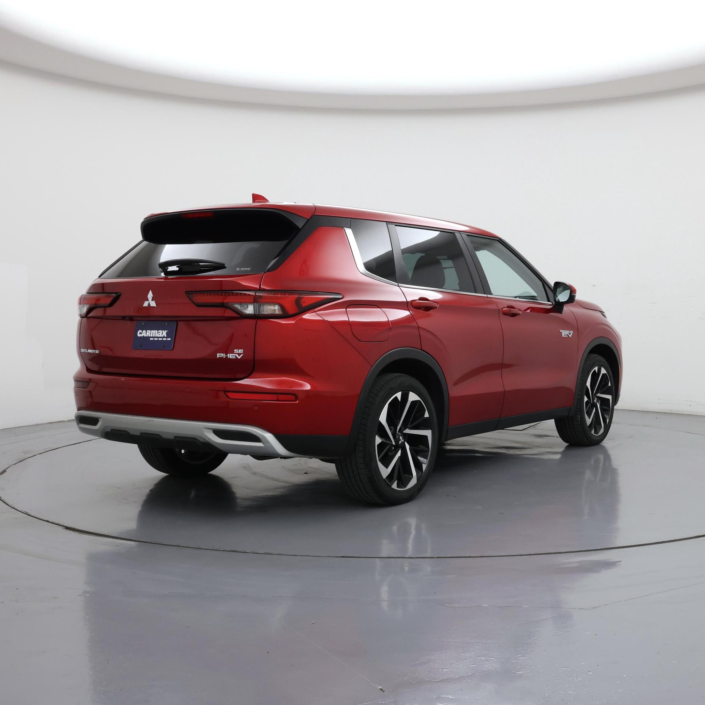 Thumbnail: 2023 Mitsubishi Outlander - 8