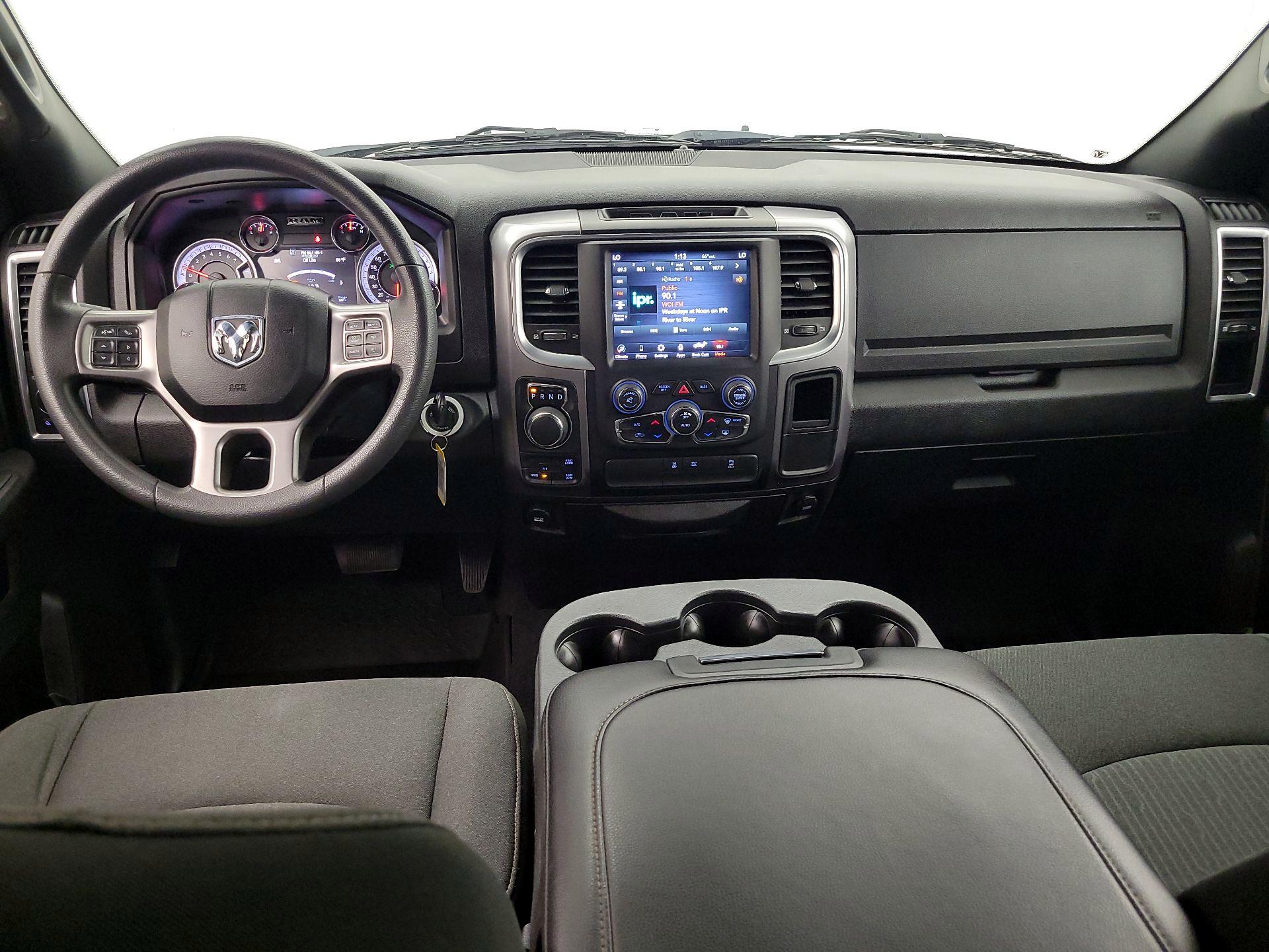 Thumbnail: 2021 RAM 1500 Classic - 9