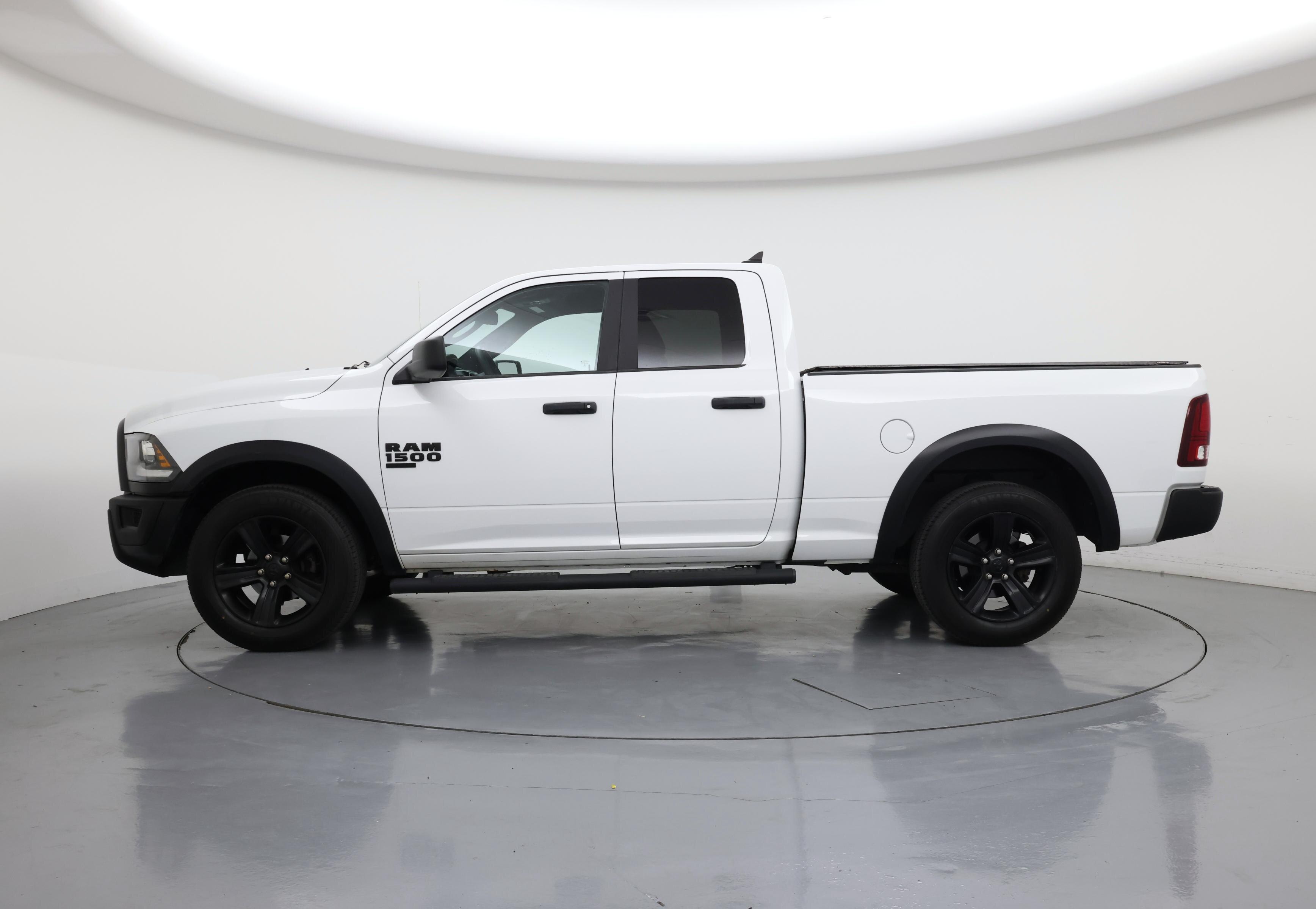 Thumbnail: 2021 RAM 1500 Classic - 3