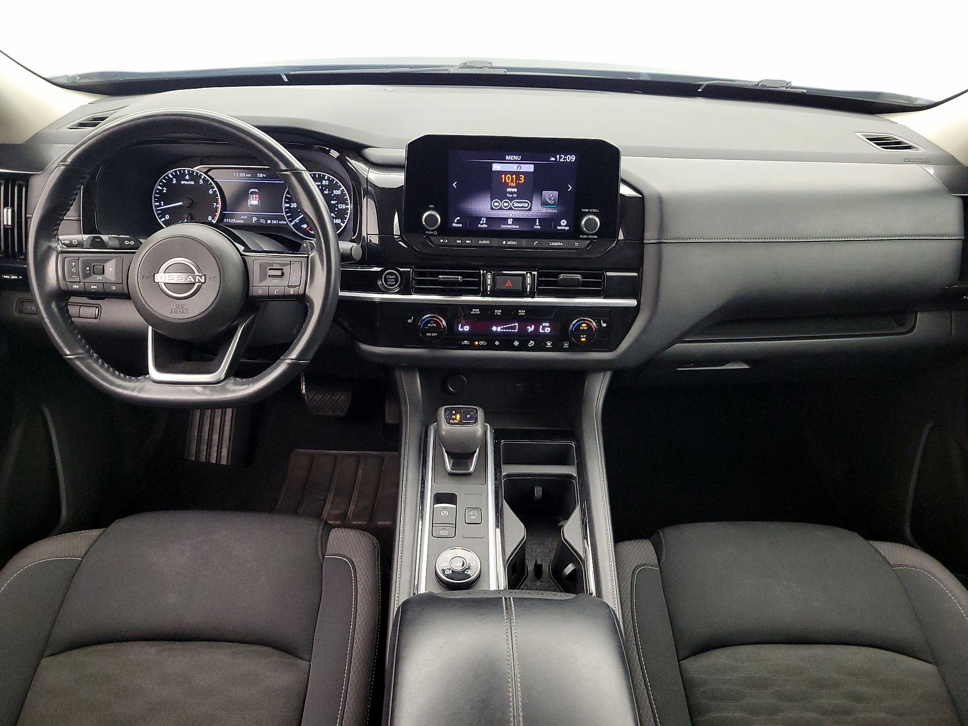 Thumbnail: 2022 Nissan Pathfinder - 9