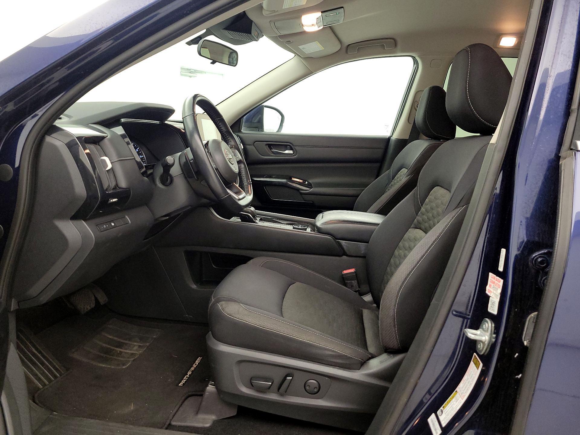 Thumbnail: 2022 Nissan Pathfinder - 11