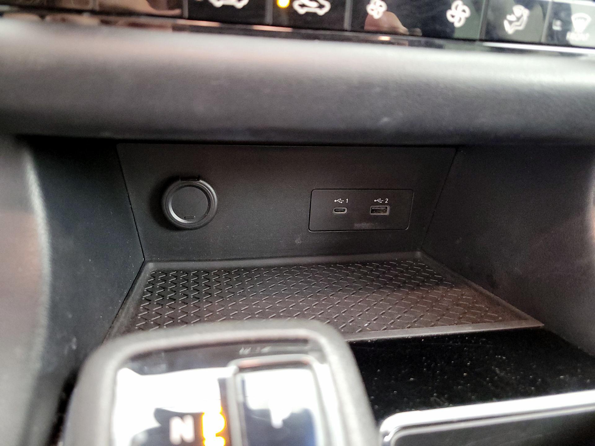 Thumbnail: 2022 Nissan Pathfinder - 18