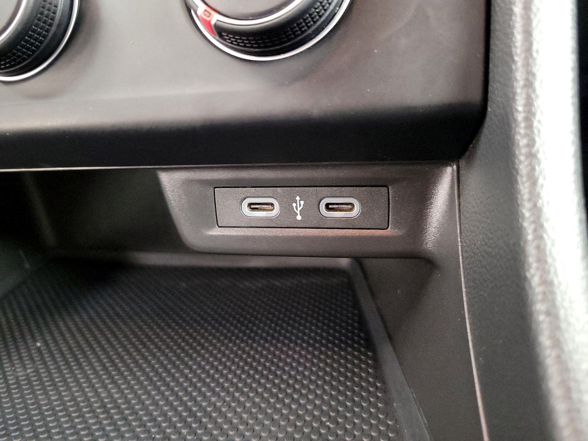 Thumbnail: 2024 Volkswagen Jetta - 18