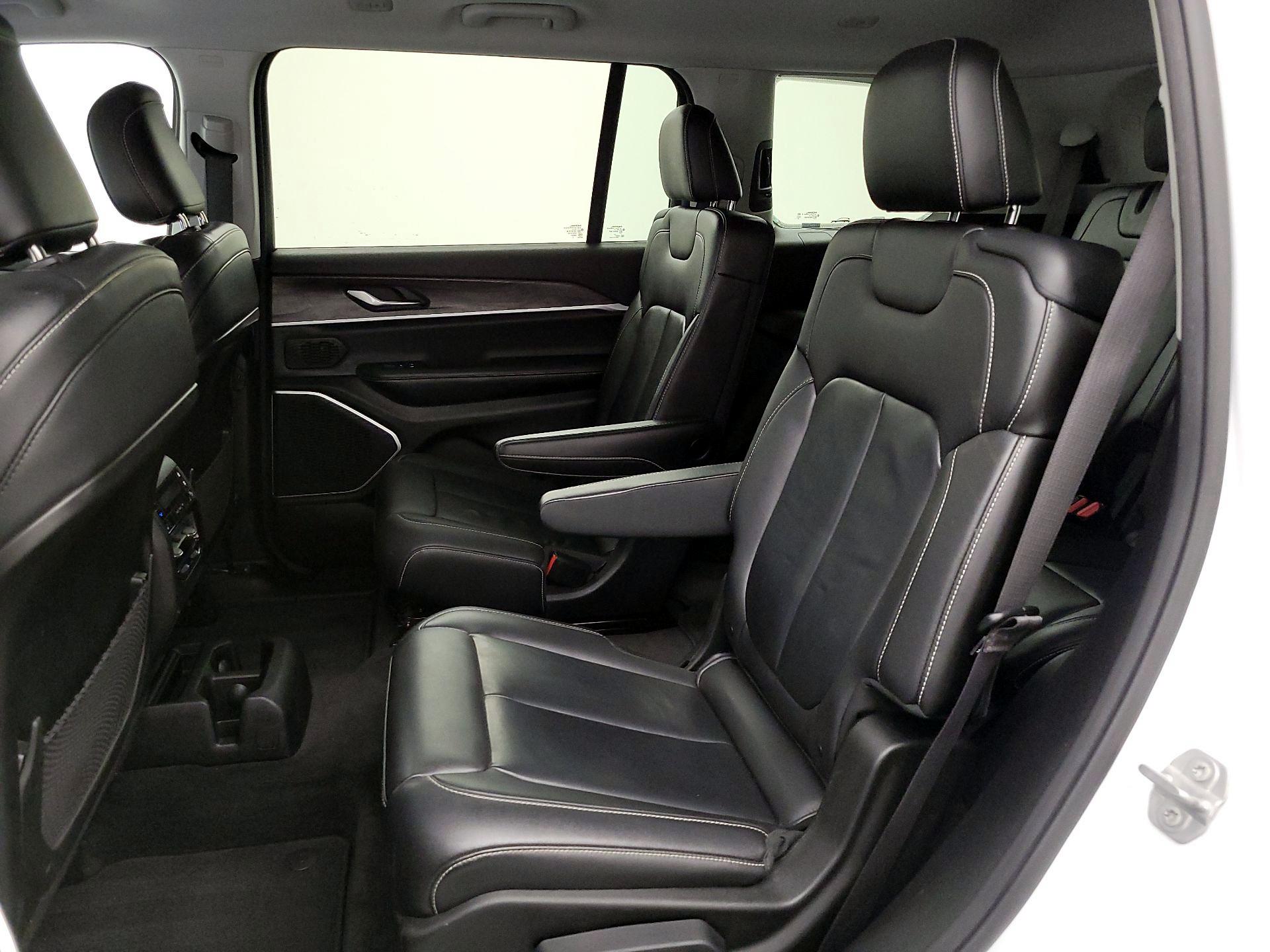 Thumbnail: 2021 Jeep Grand Cherokee L - 20