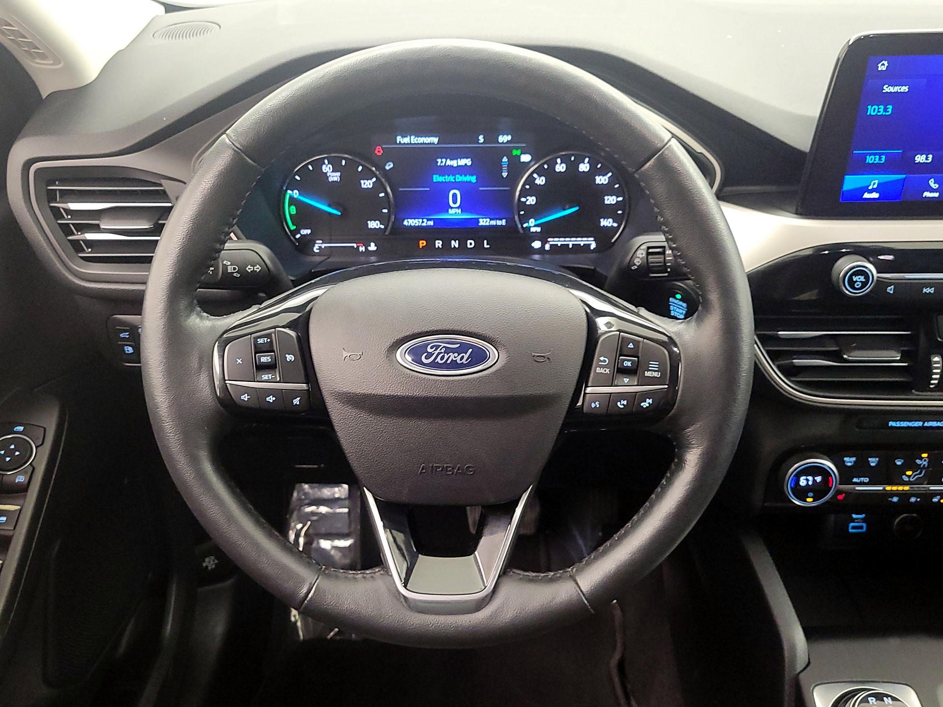 Thumbnail: 2021 Ford Escape - 10