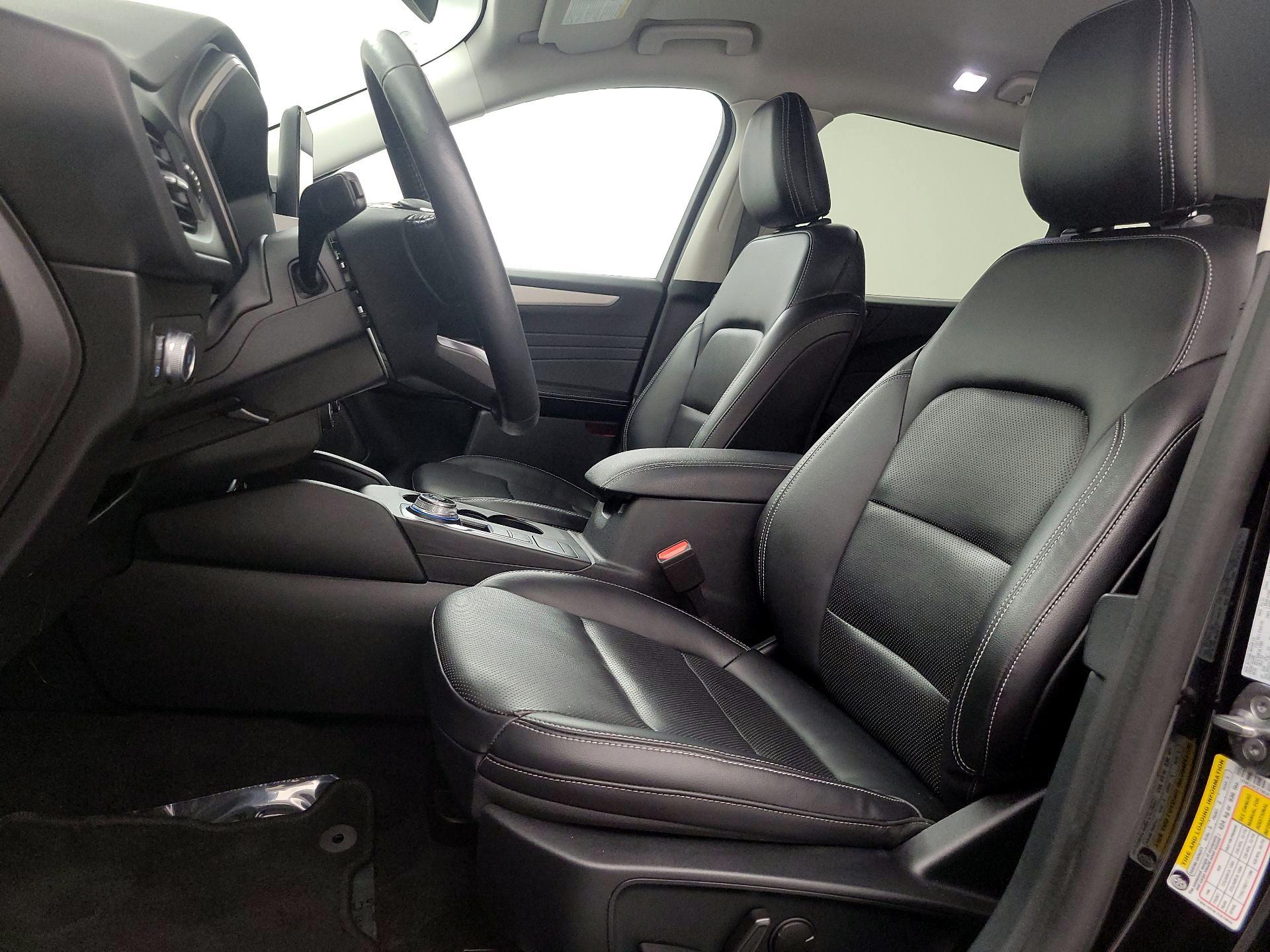 Thumbnail: 2021 Ford Escape - 11