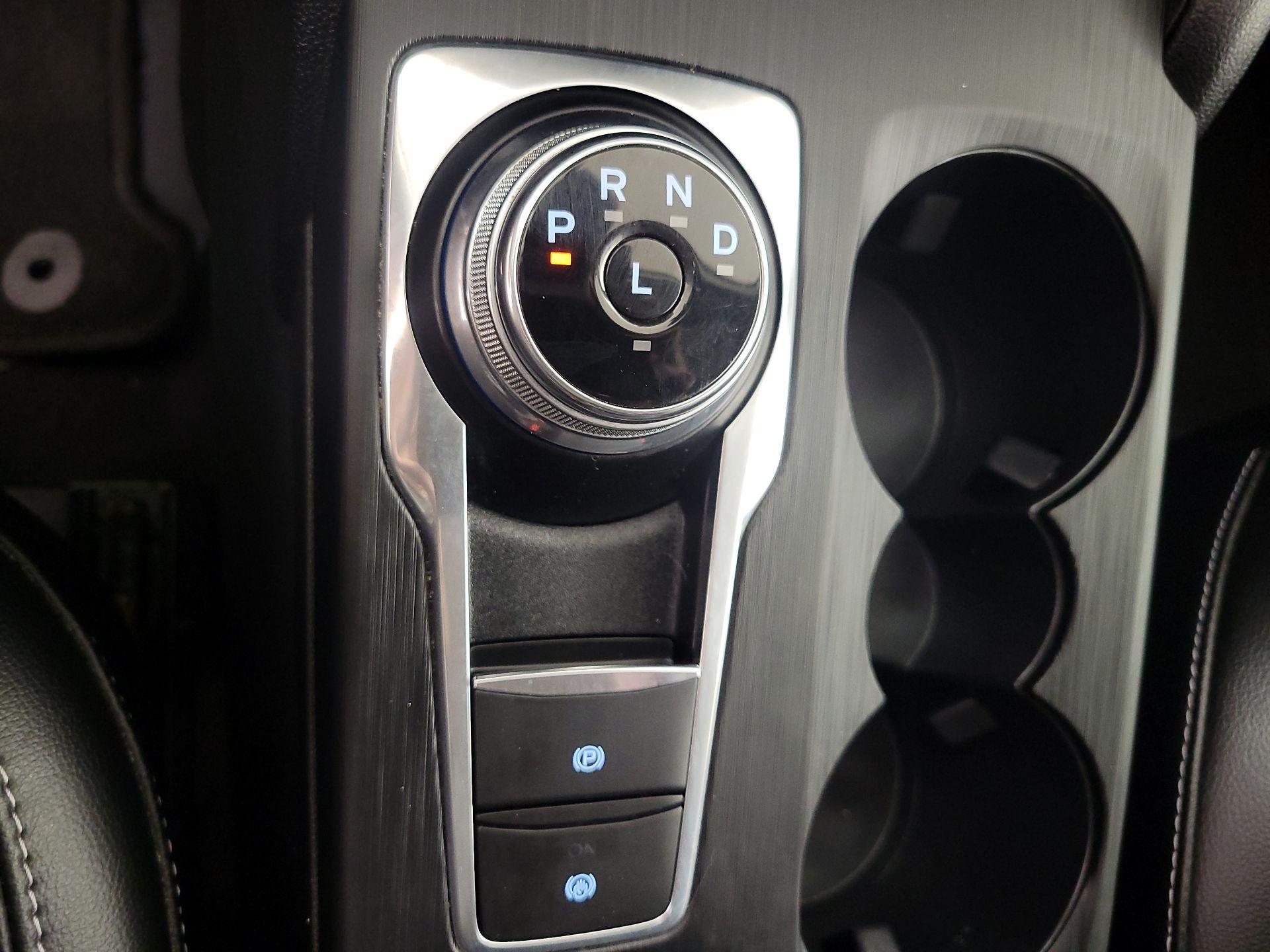 Thumbnail: 2021 Ford Escape - 17