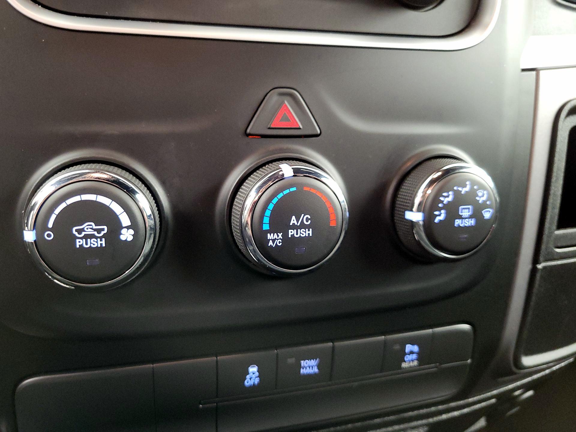 Thumbnail: 2022 RAM 1500 Classic - 16