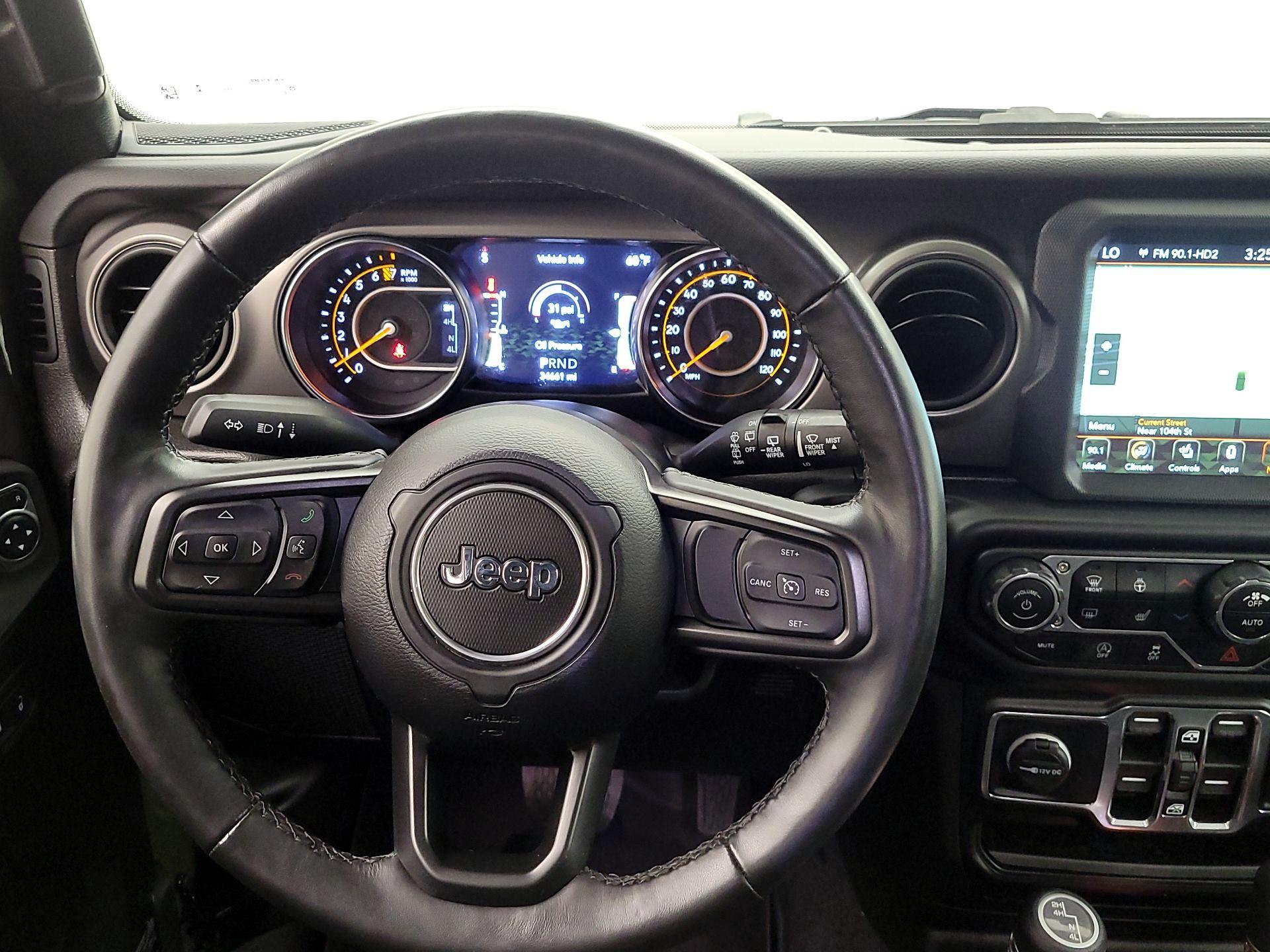 Thumbnail: 2022 Jeep Wrangler - 10