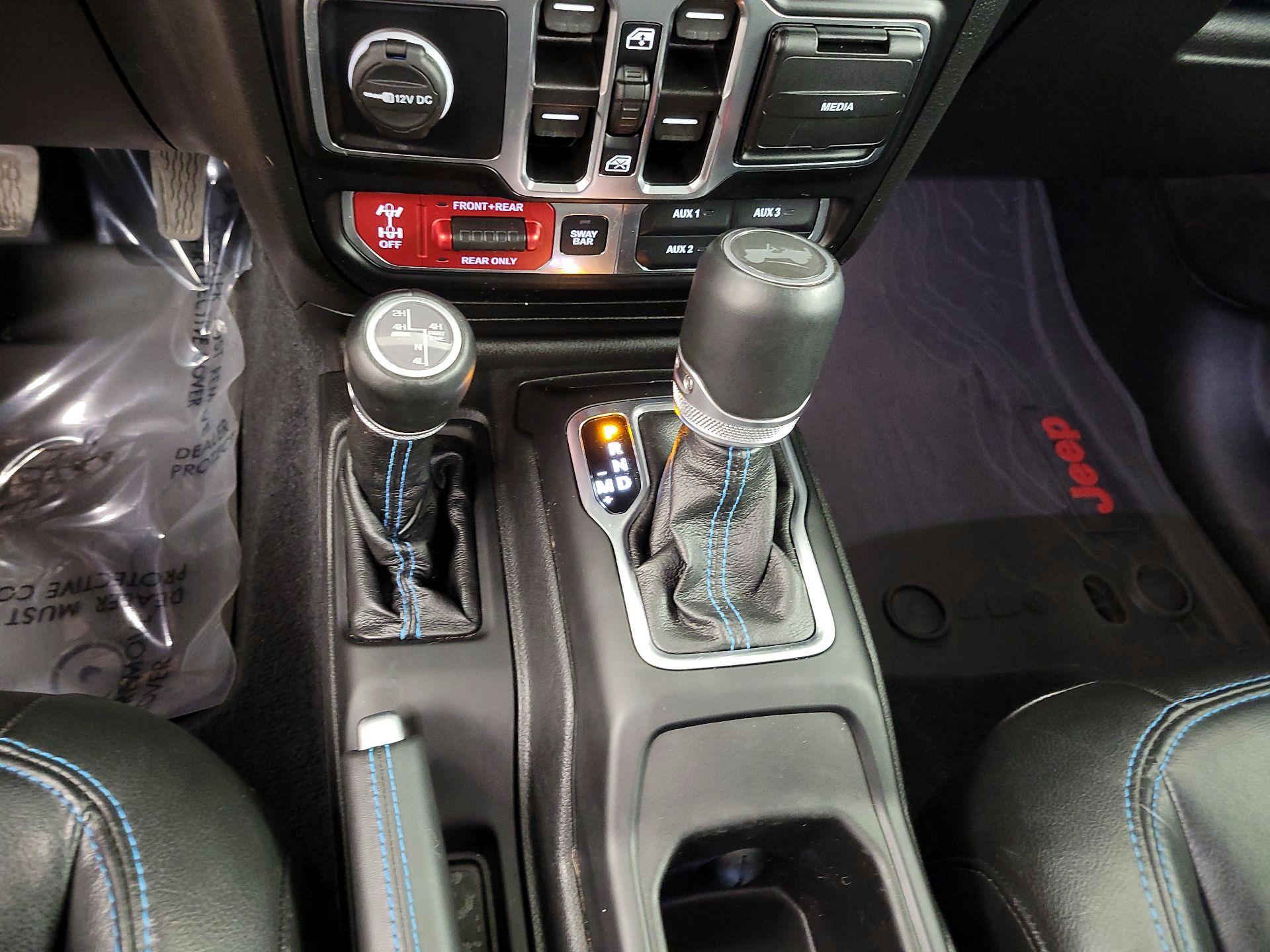 Thumbnail: 2023 Jeep Wrangler - 18