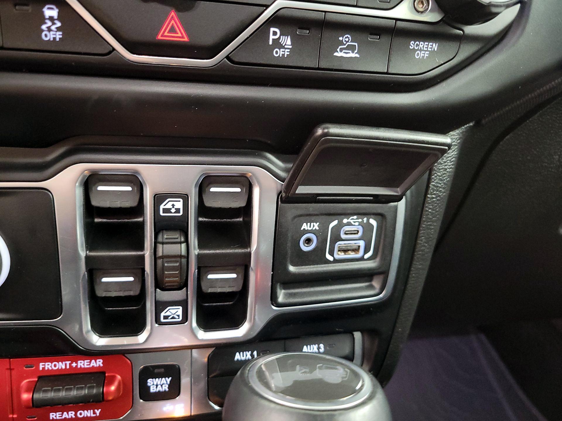 Thumbnail: 2023 Jeep Wrangler - 19