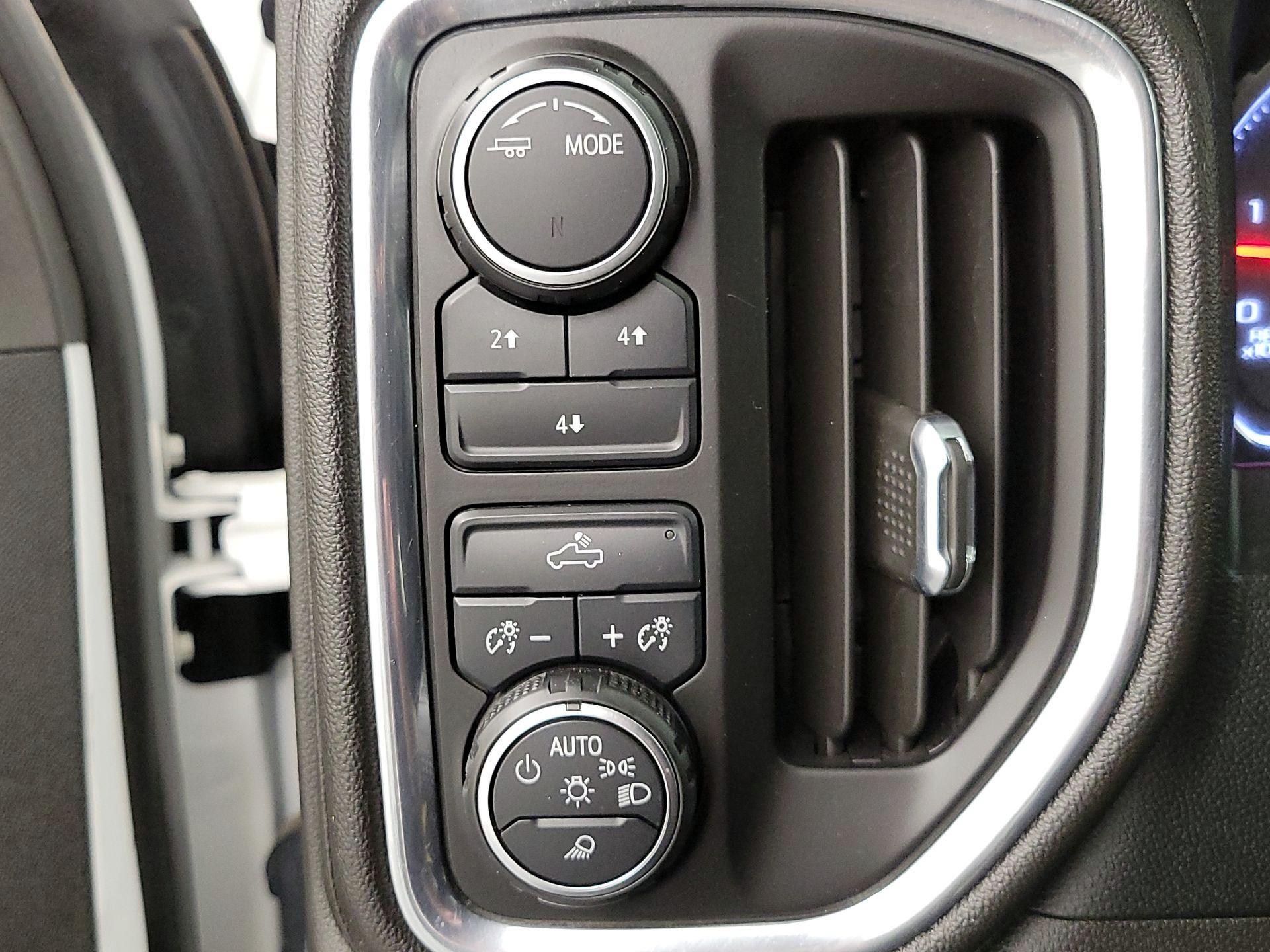 Thumbnail: 2023 Chevrolet Silverado 2500 - 13