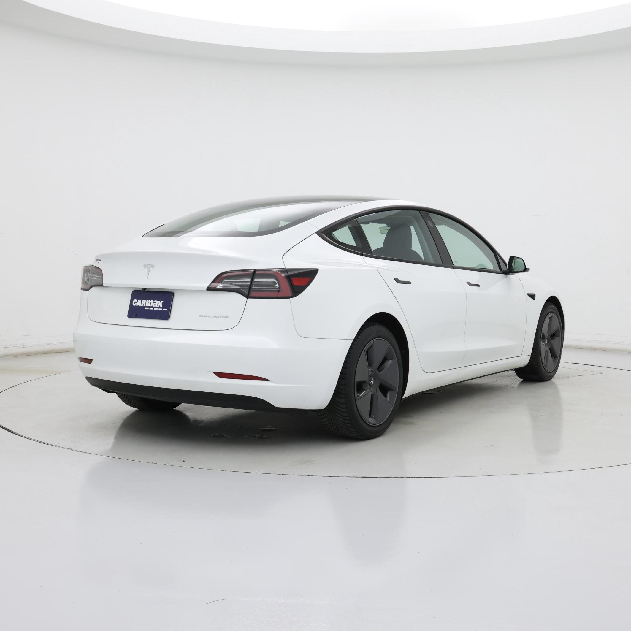 Thumbnail: 2023 Tesla Model 3 - 8