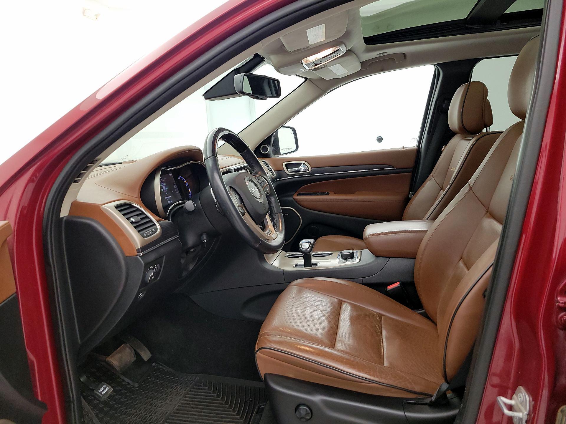 Thumbnail: 2015 Jeep Grand Cherokee - 11