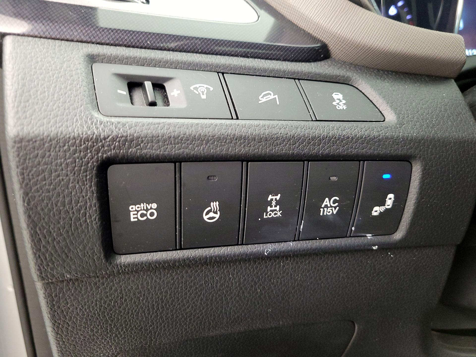 Thumbnail: 2015 Hyundai Santa Fe - 13