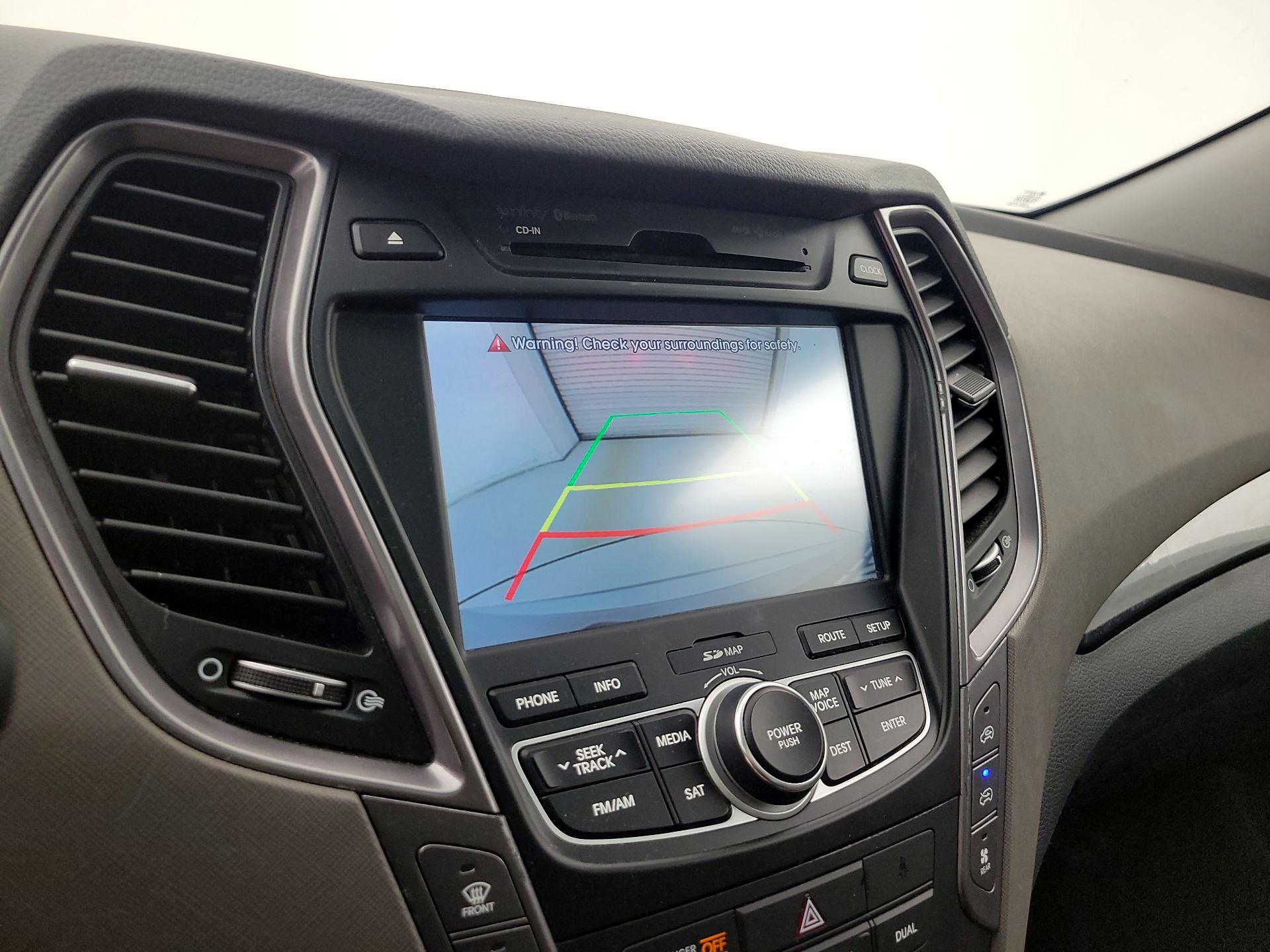 Thumbnail: 2015 Hyundai Santa Fe - 15