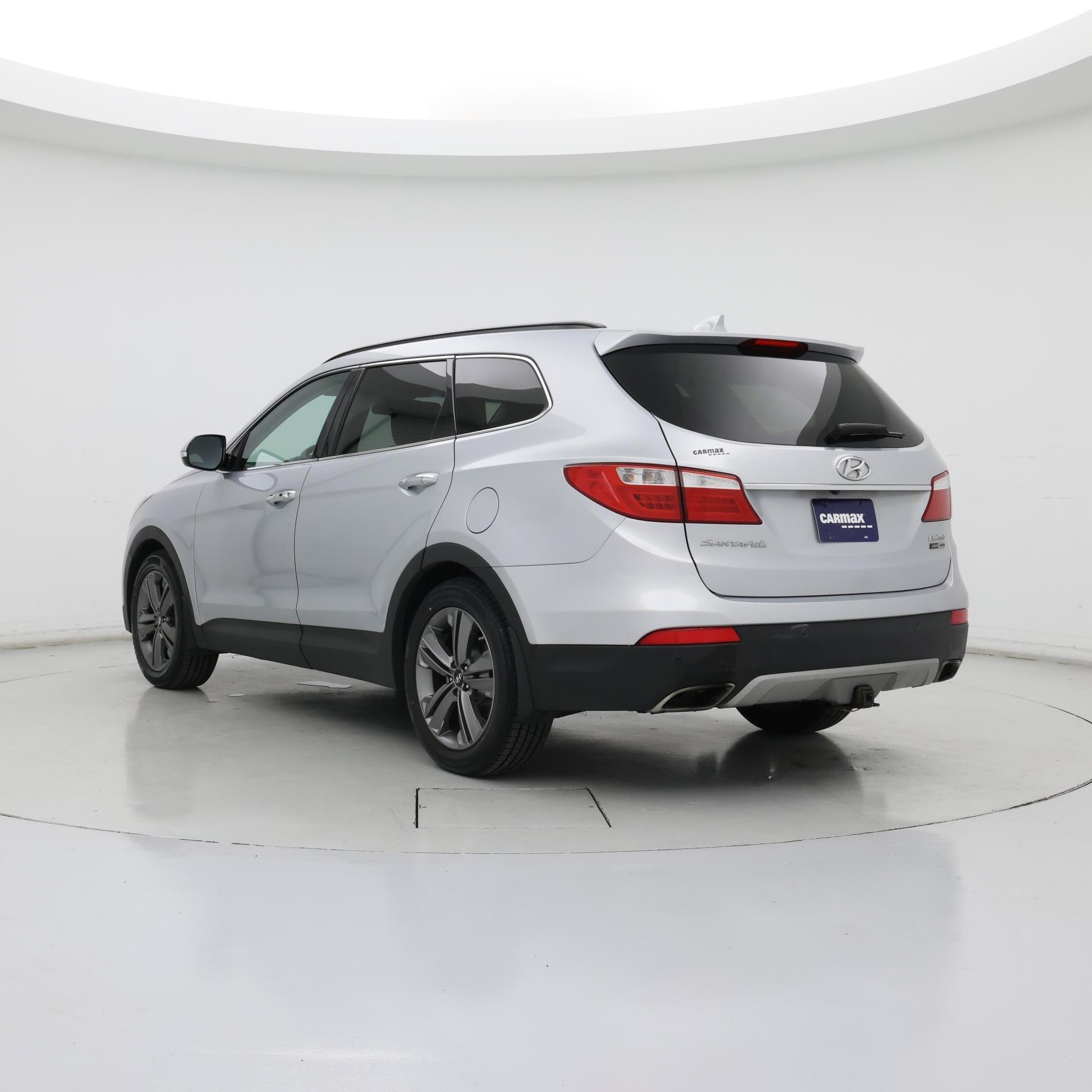 Thumbnail: 2015 Hyundai Santa Fe - 2