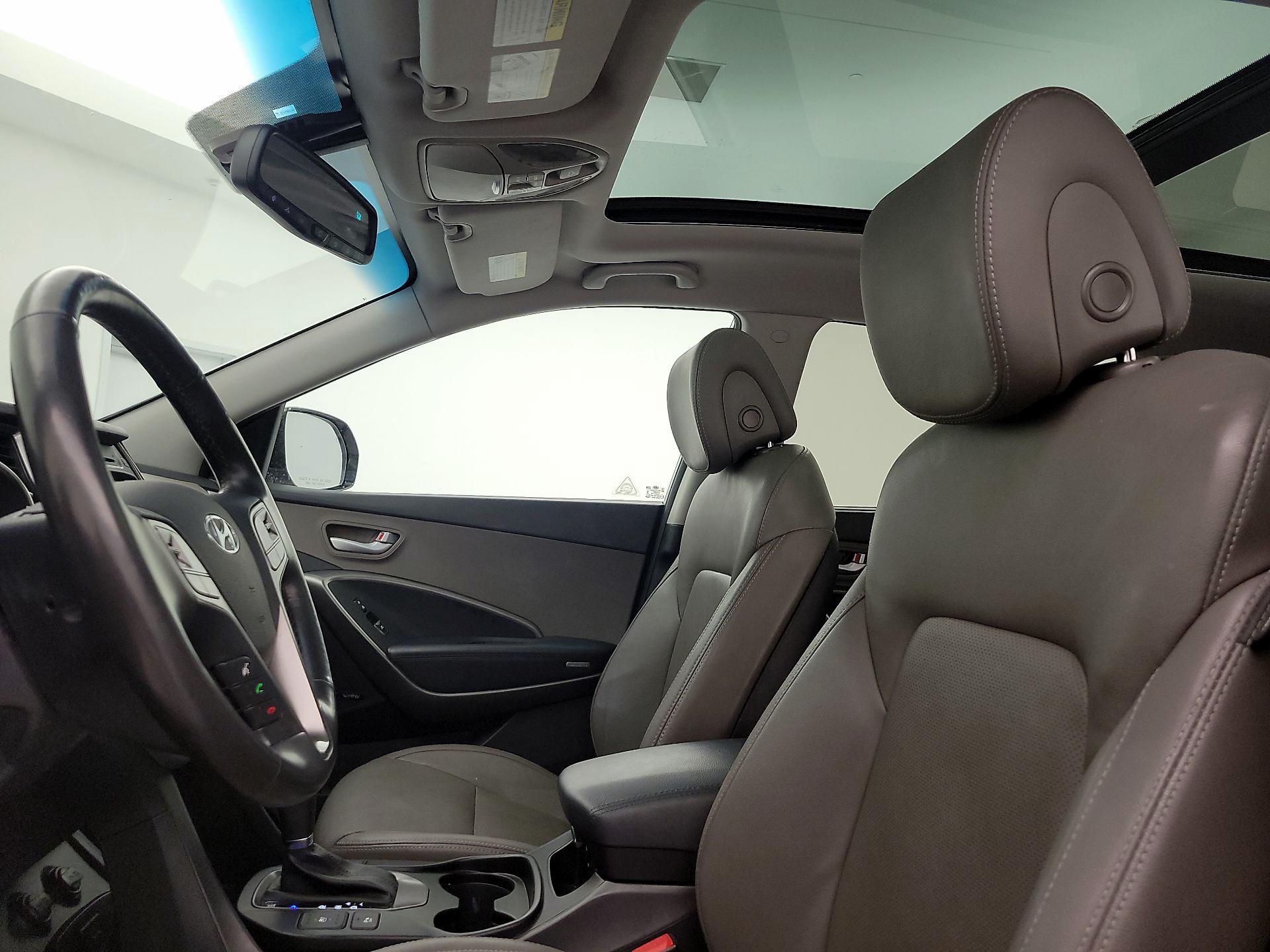 Thumbnail: 2015 Hyundai Santa Fe - 20