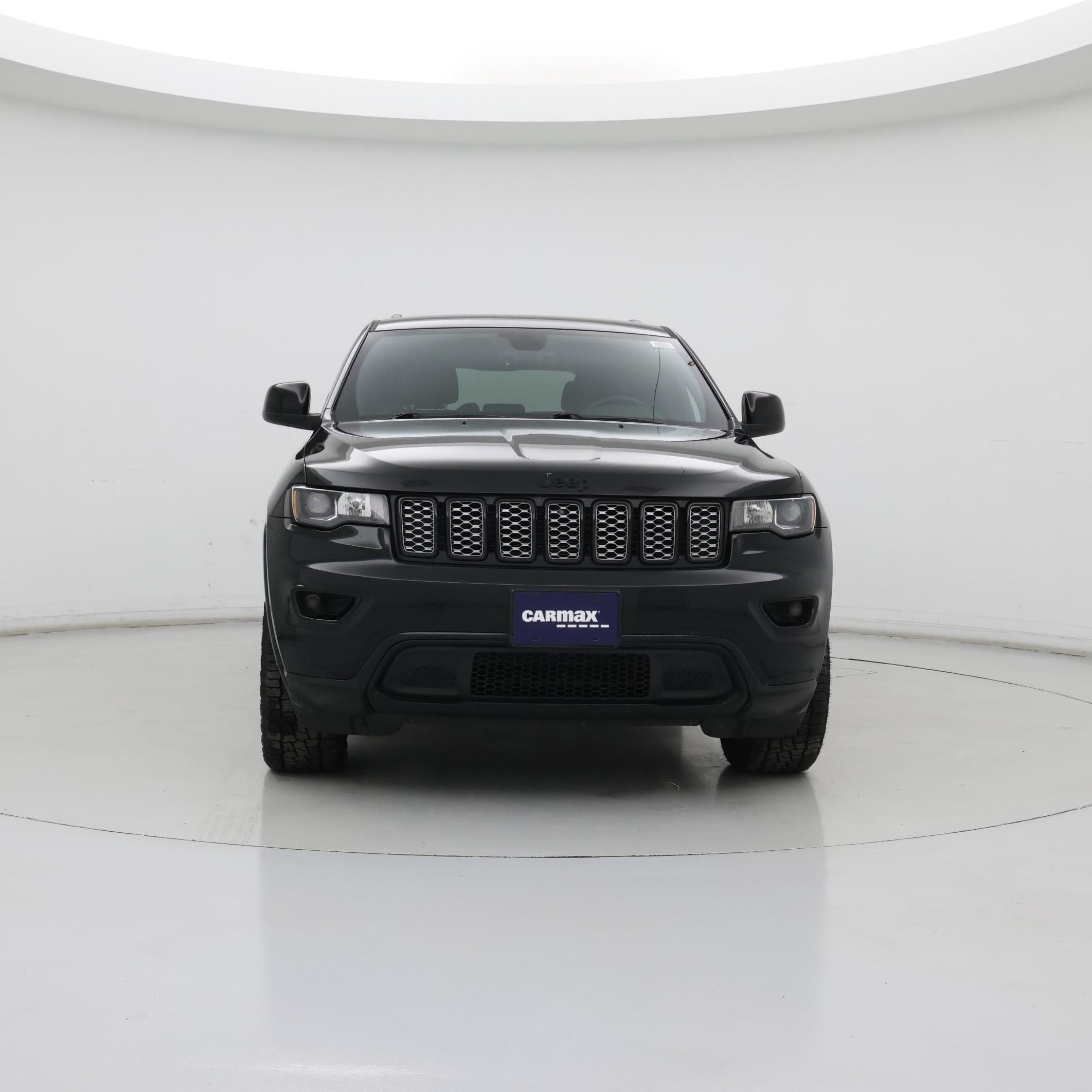 Thumbnail: 2017 Jeep Grand Cherokee - 5