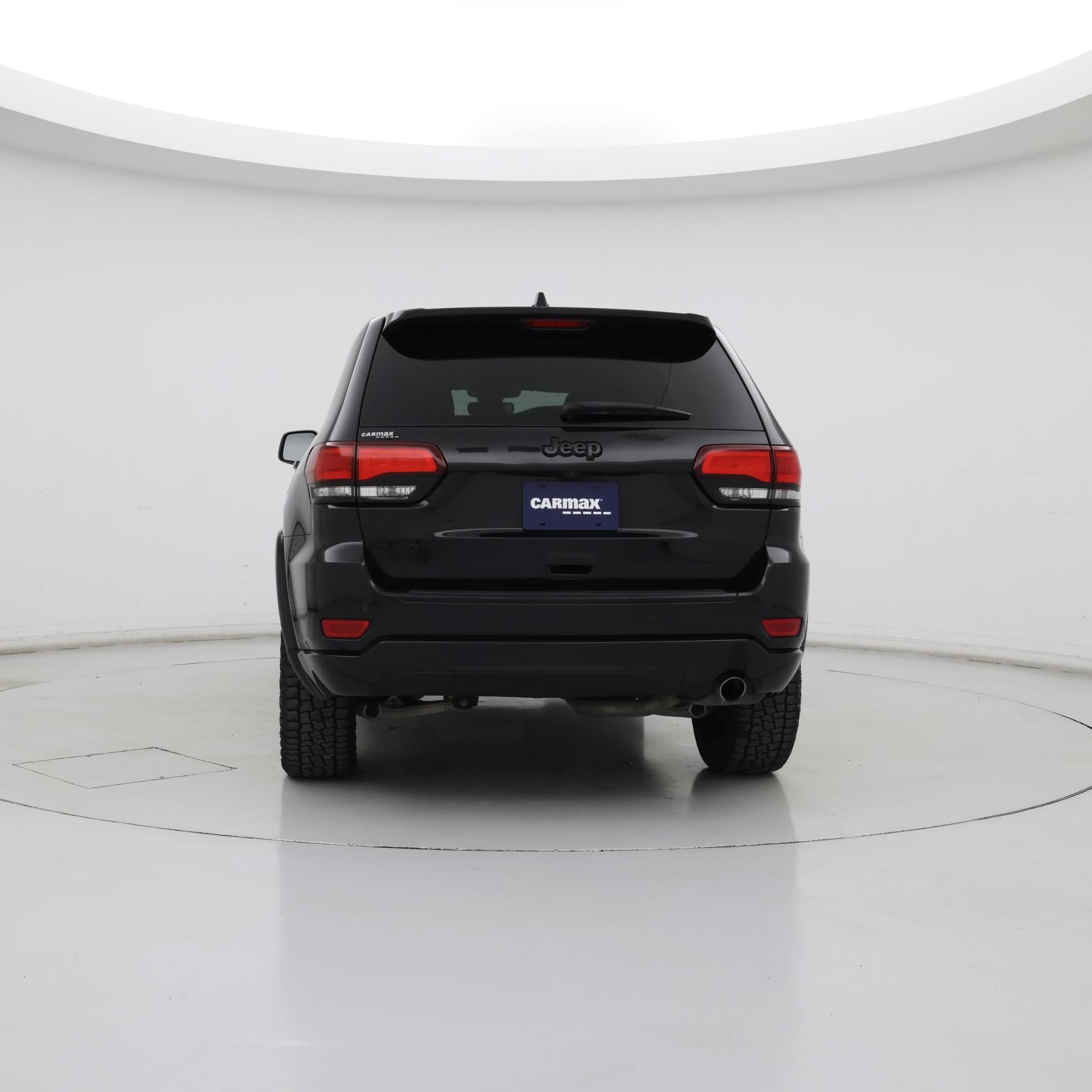 Thumbnail: 2017 Jeep Grand Cherokee - 6
