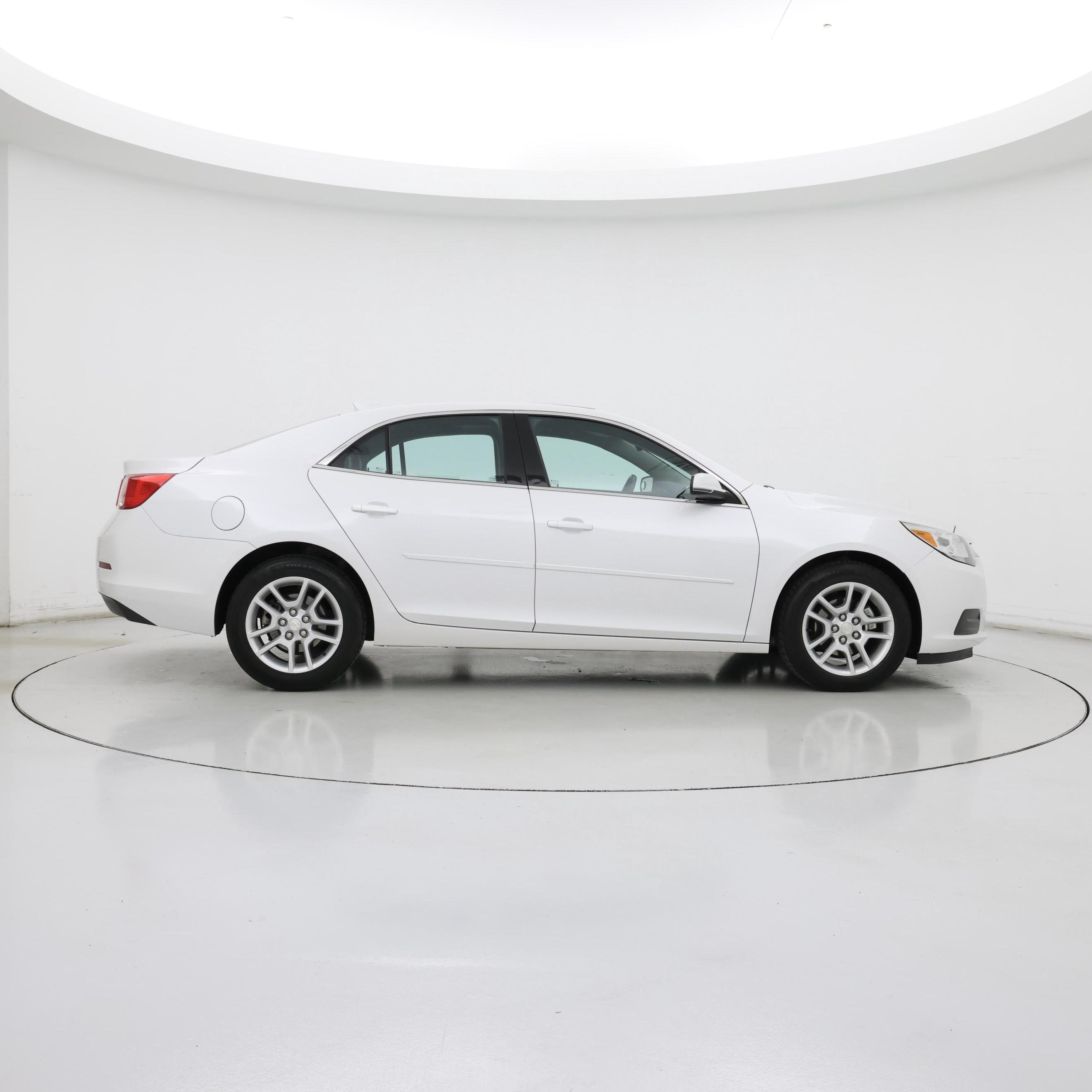 Thumbnail: 2015 Chevrolet Malibu - 7