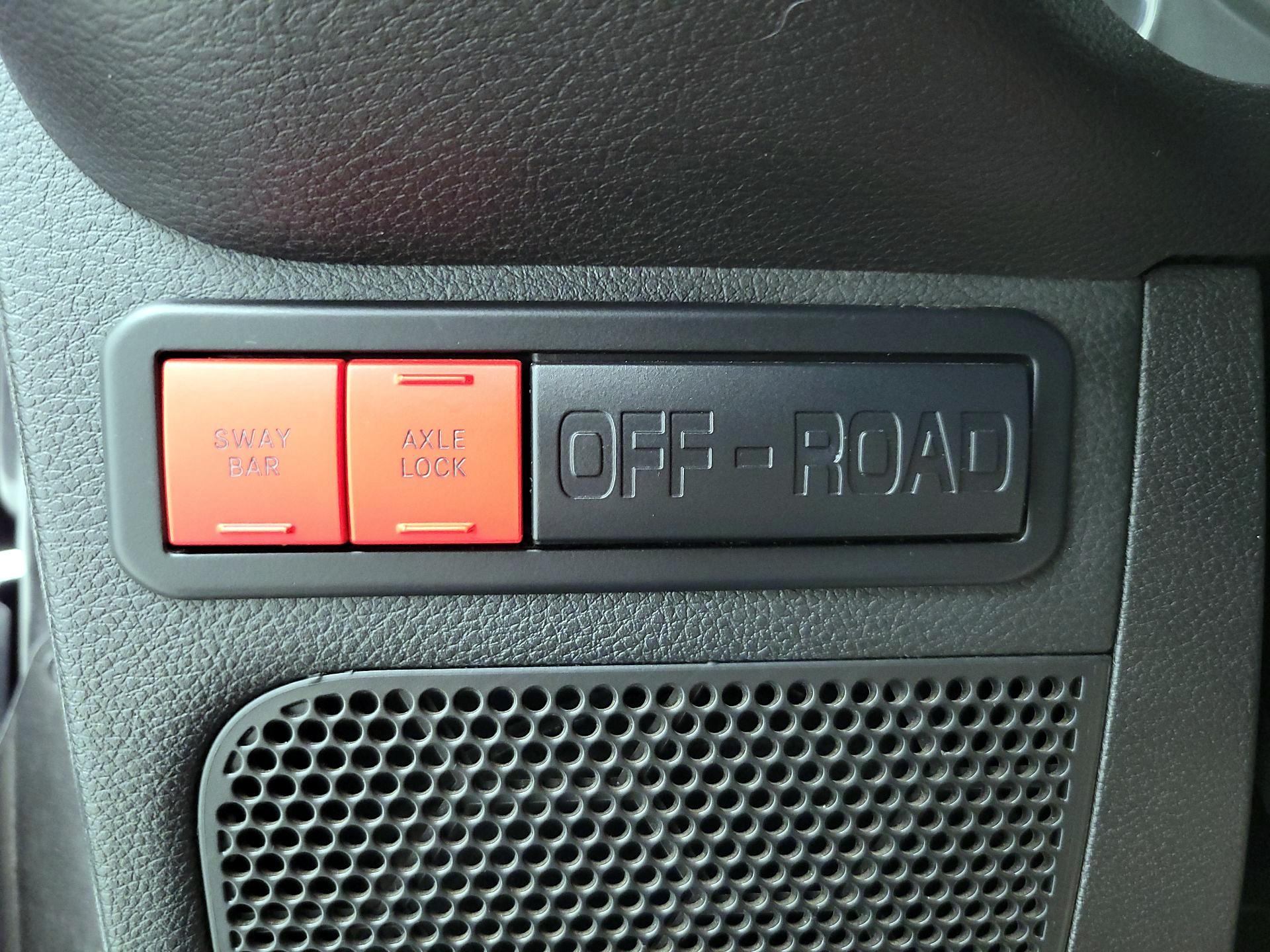 Thumbnail: 2017 Jeep Wrangler - 13