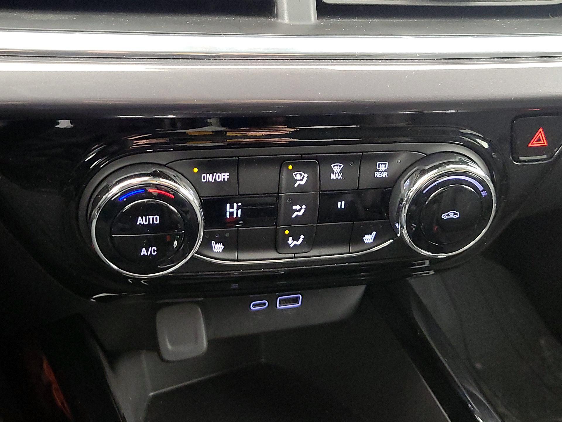 Thumbnail: 2024 Chevrolet Trax - 16