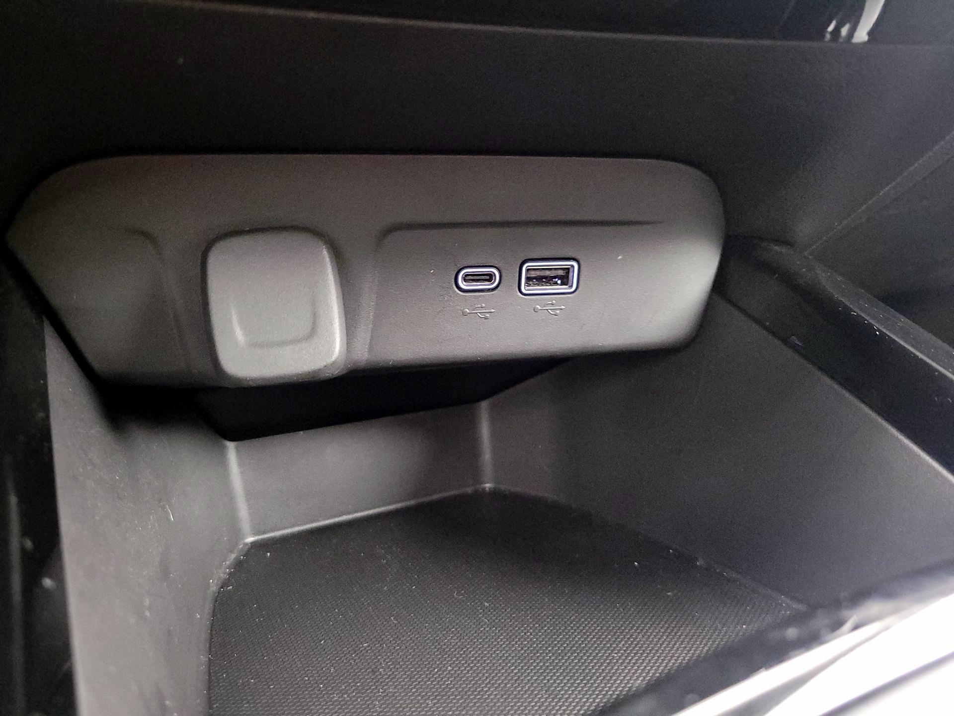 Thumbnail: 2024 Chevrolet Trax - 18