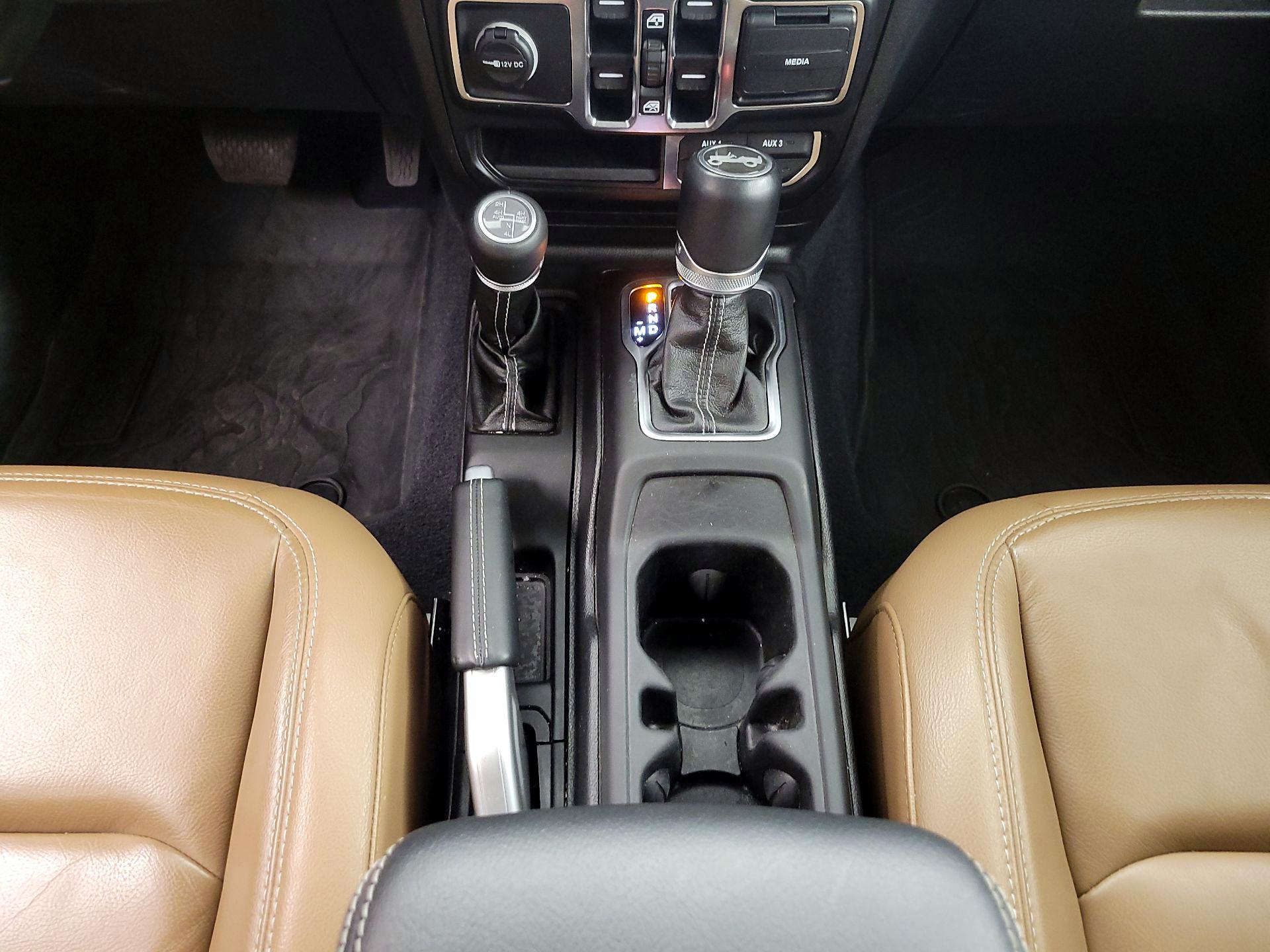 Thumbnail: 2020 Jeep Wrangler - 18