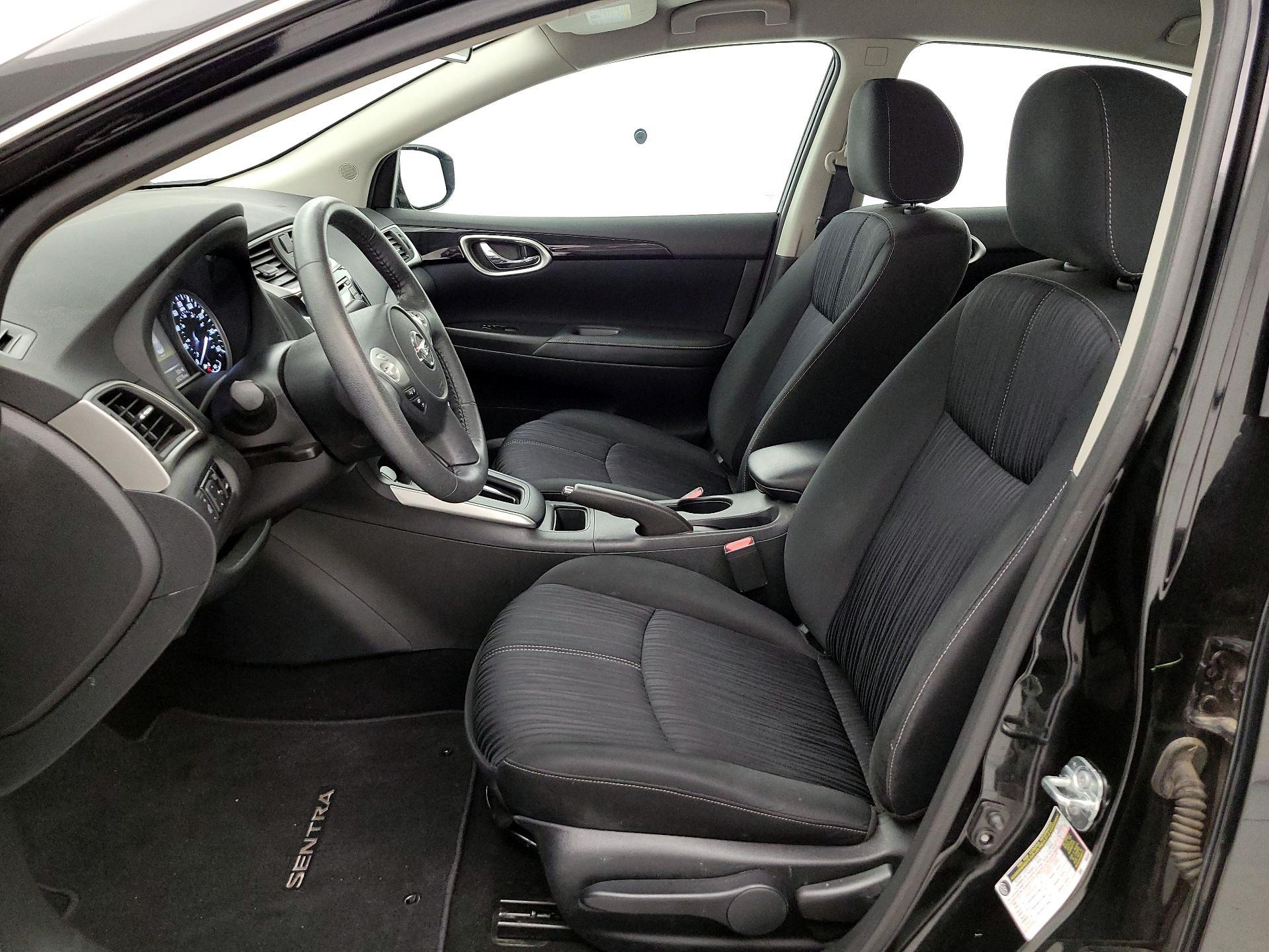 Thumbnail: 2017 Nissan Sentra - 11