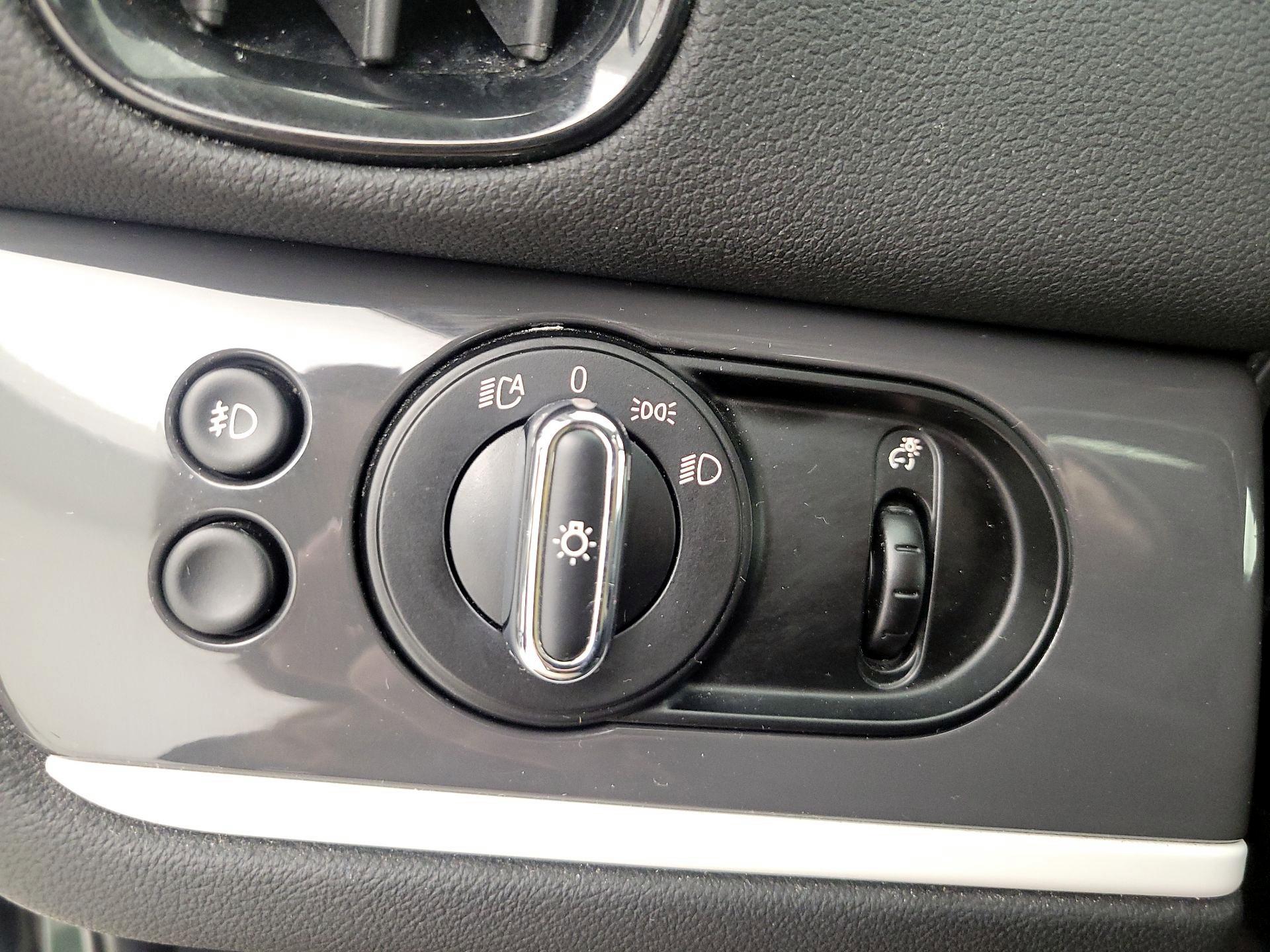 Thumbnail: 2017 MINI Cooper Countryman - 13