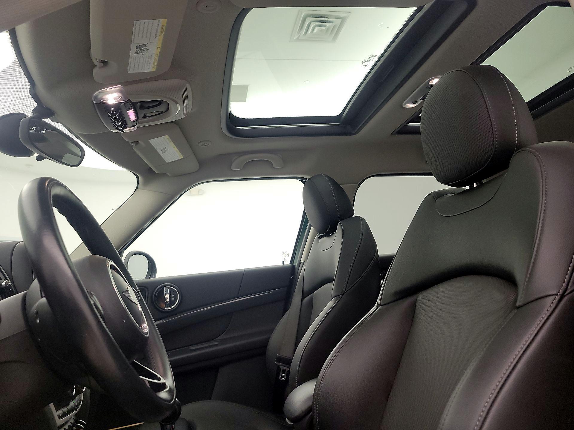 Thumbnail: 2017 MINI Cooper Countryman - 18