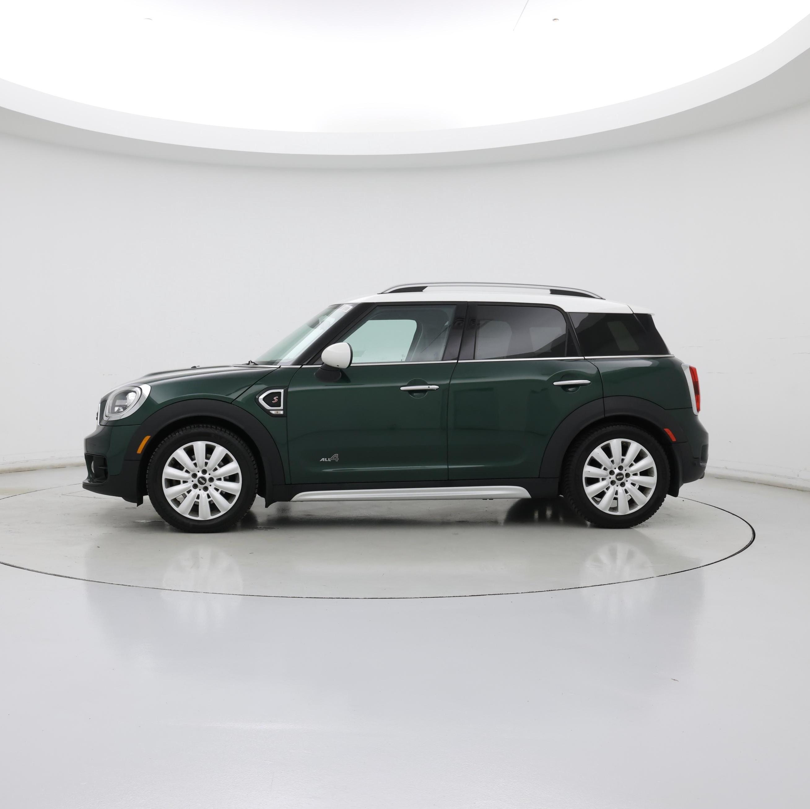 Thumbnail: 2017 MINI Cooper Countryman - 3
