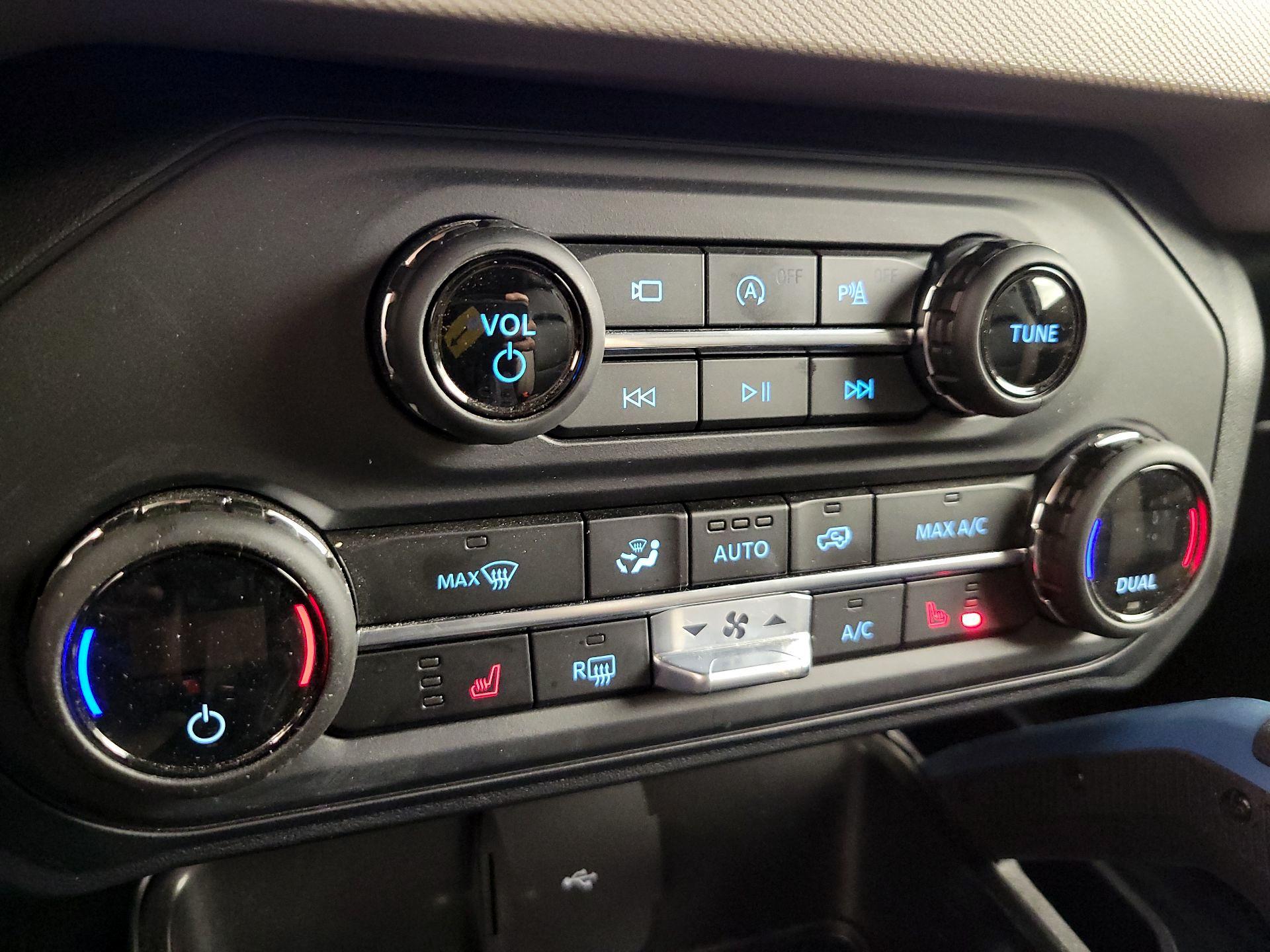 Thumbnail: 2023 Ford Bronco - 17