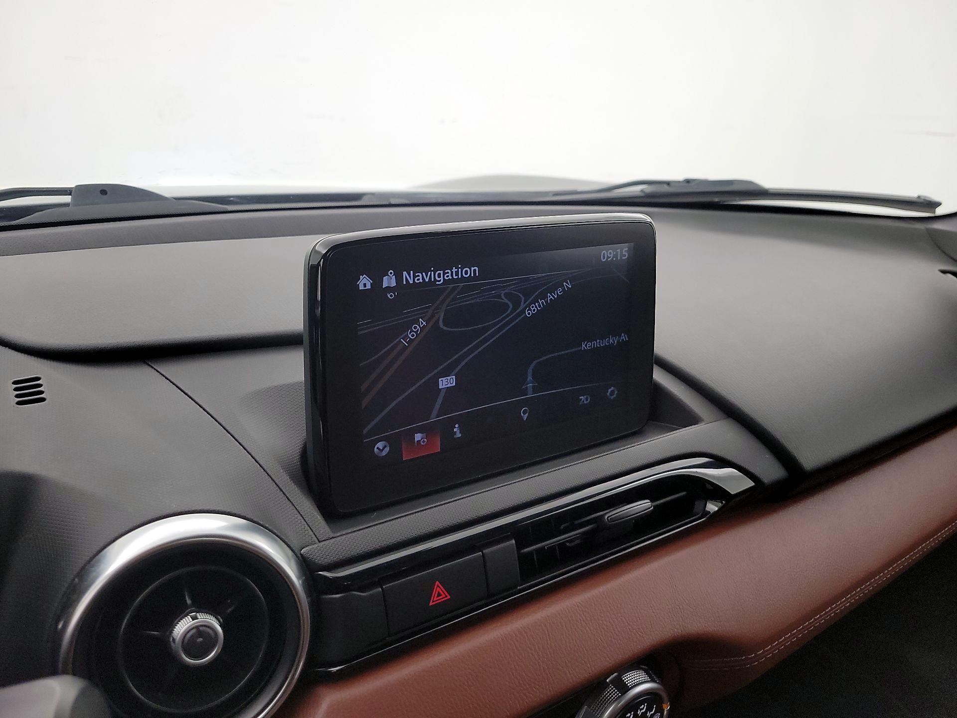 Thumbnail: 2018 Mazda MX-5 Miata - 14