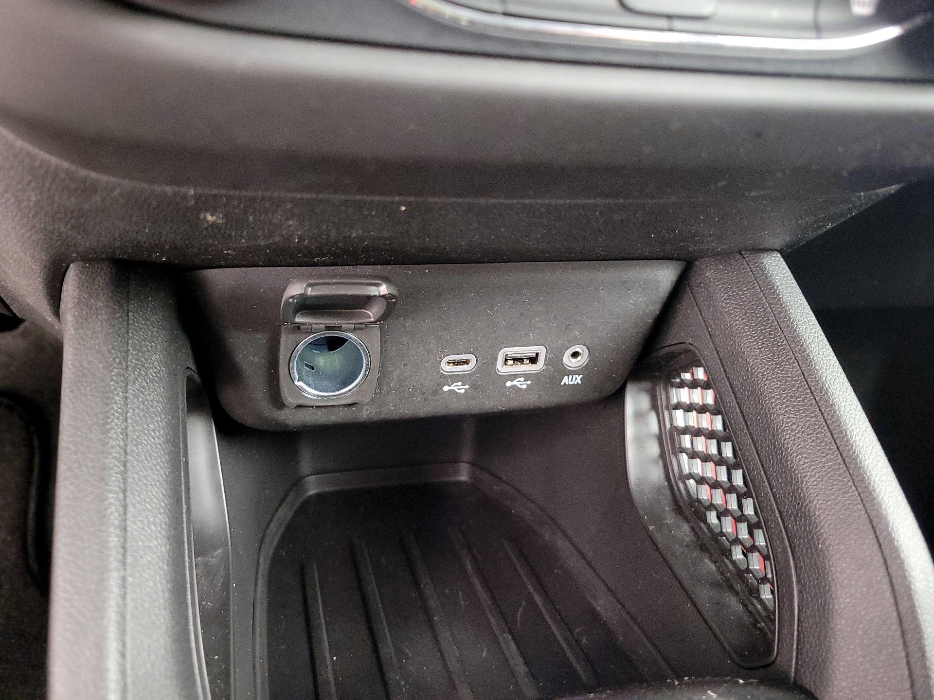 Thumbnail: 2023 Chevrolet TrailBlazer - 19