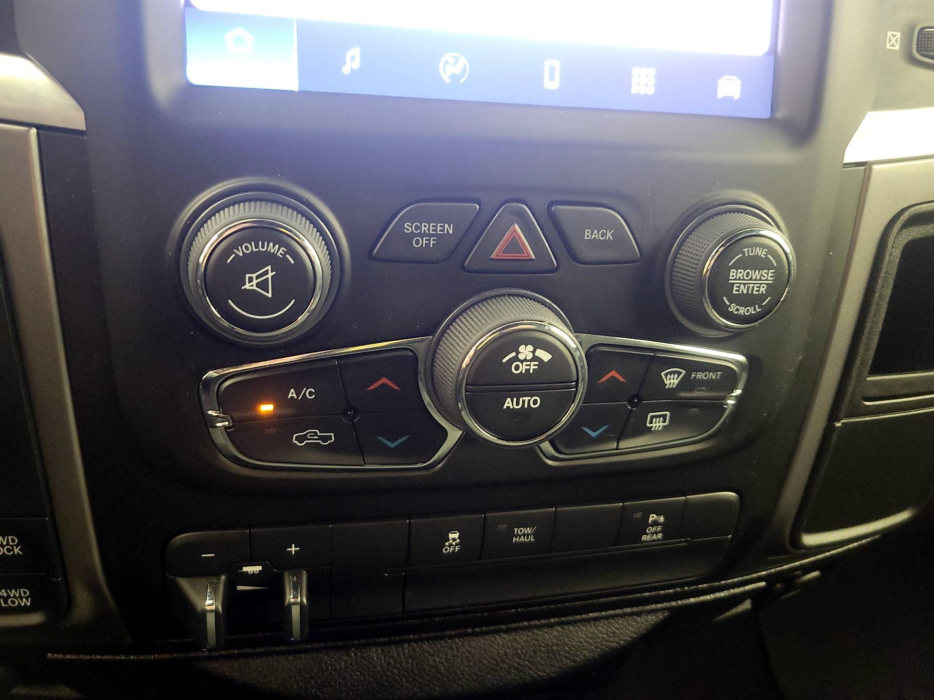 Thumbnail: 2022 RAM 1500 Classic - 16